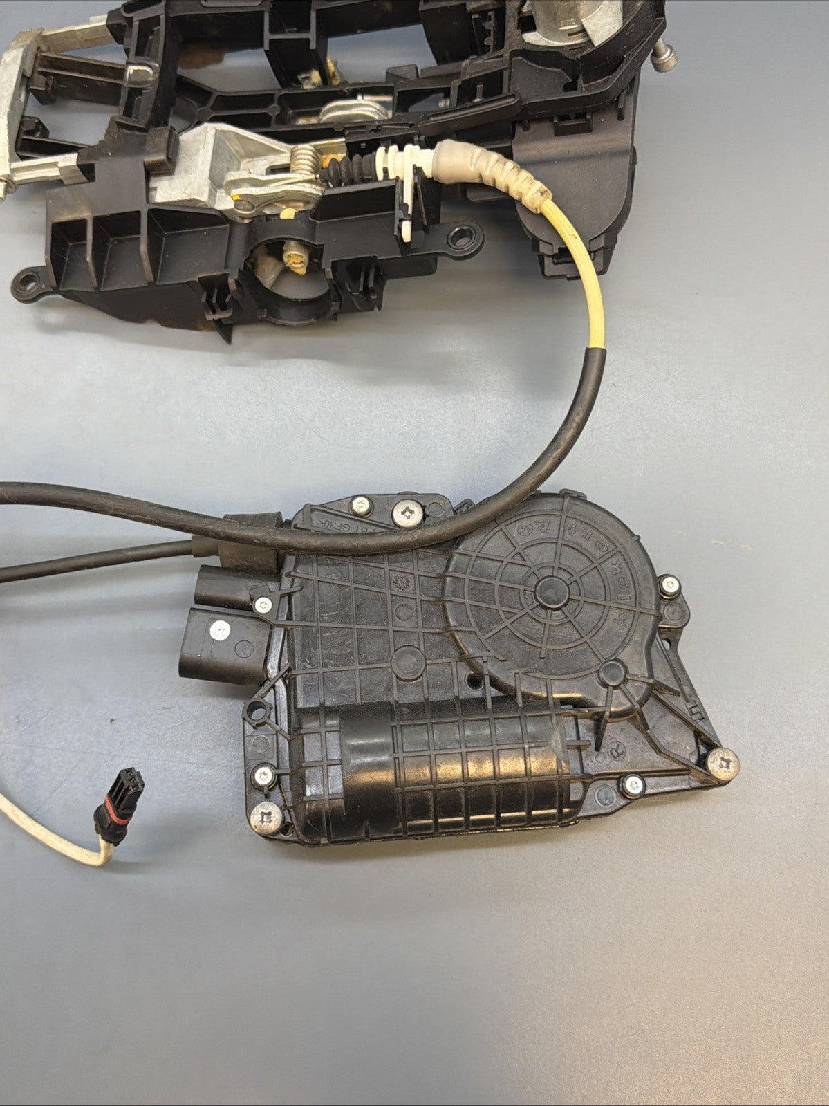 BMW F10 550I 535I M5 (11-16) OEM FRONT LEFT DRIVER DOOR LOCK SOFT CLOSE 7185689