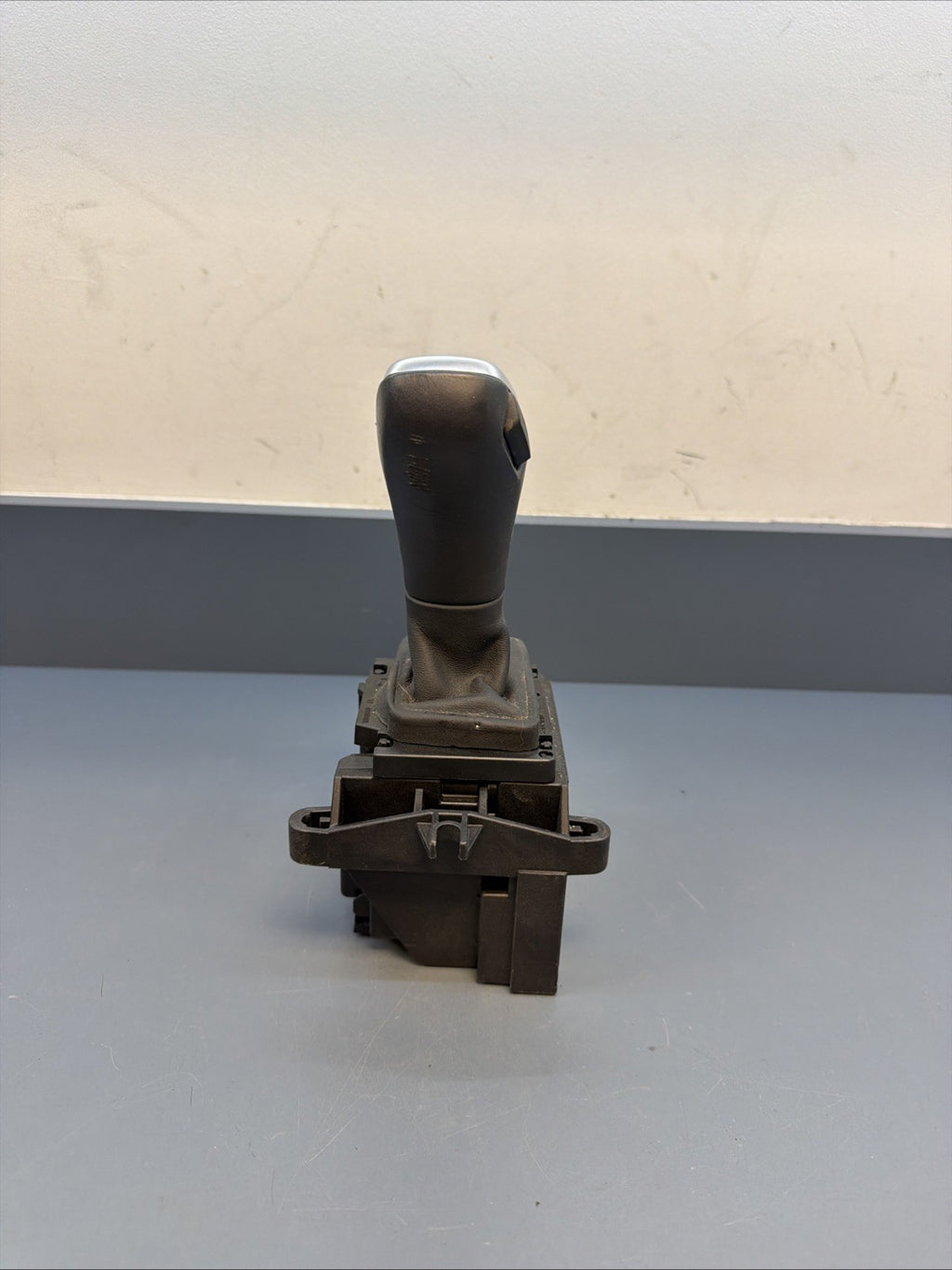OEM BMW F25 X3 Sport Automatic Transmission Gear Shift Shifter Selector 9253079