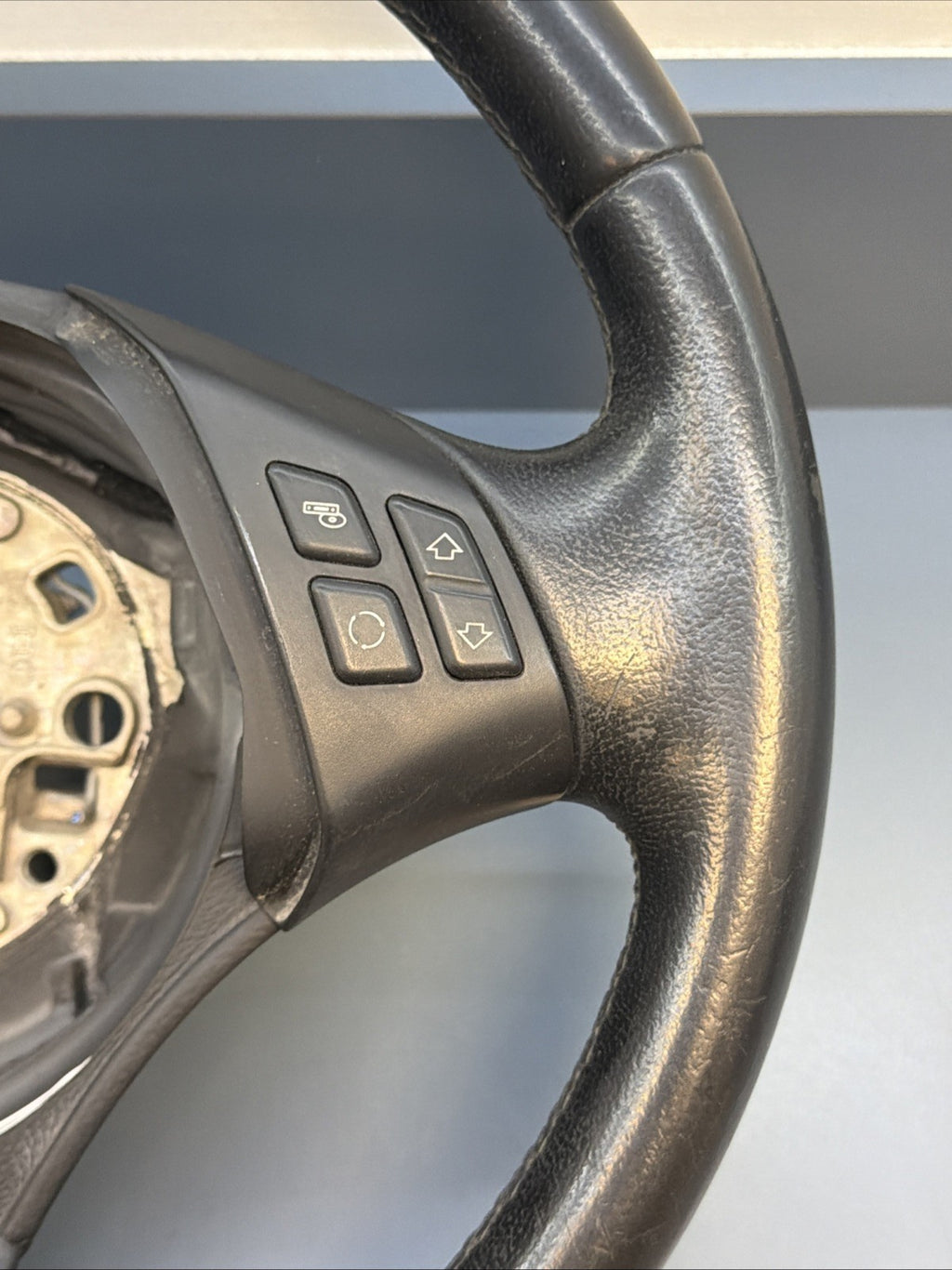BMW 3-series E90/E91/E92/E93 Standard Leather Steering Wheel Black Leather
