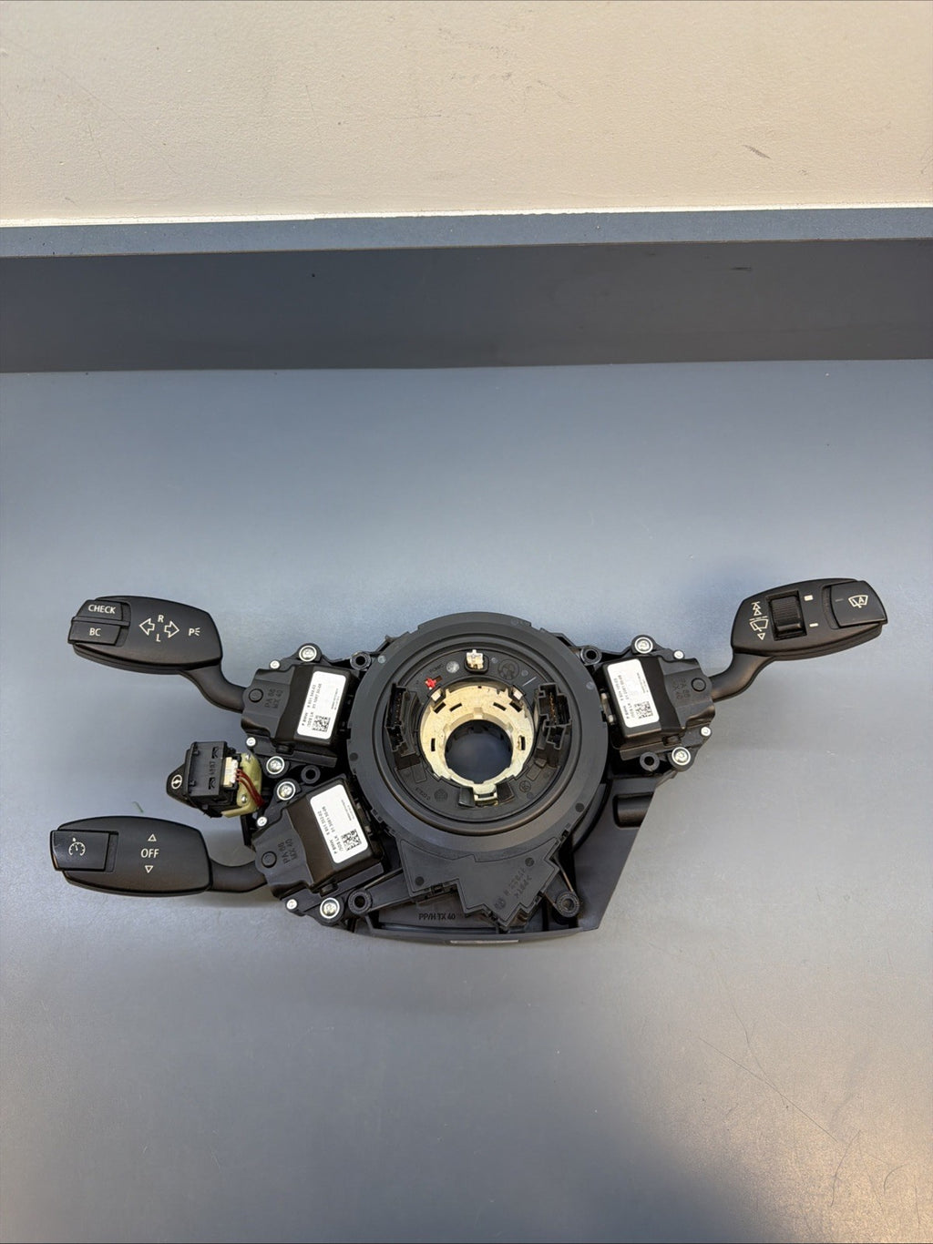08-10 528i 535i OEM BMW E60 Steering Column Wheel Switches Clock Spring 9170214