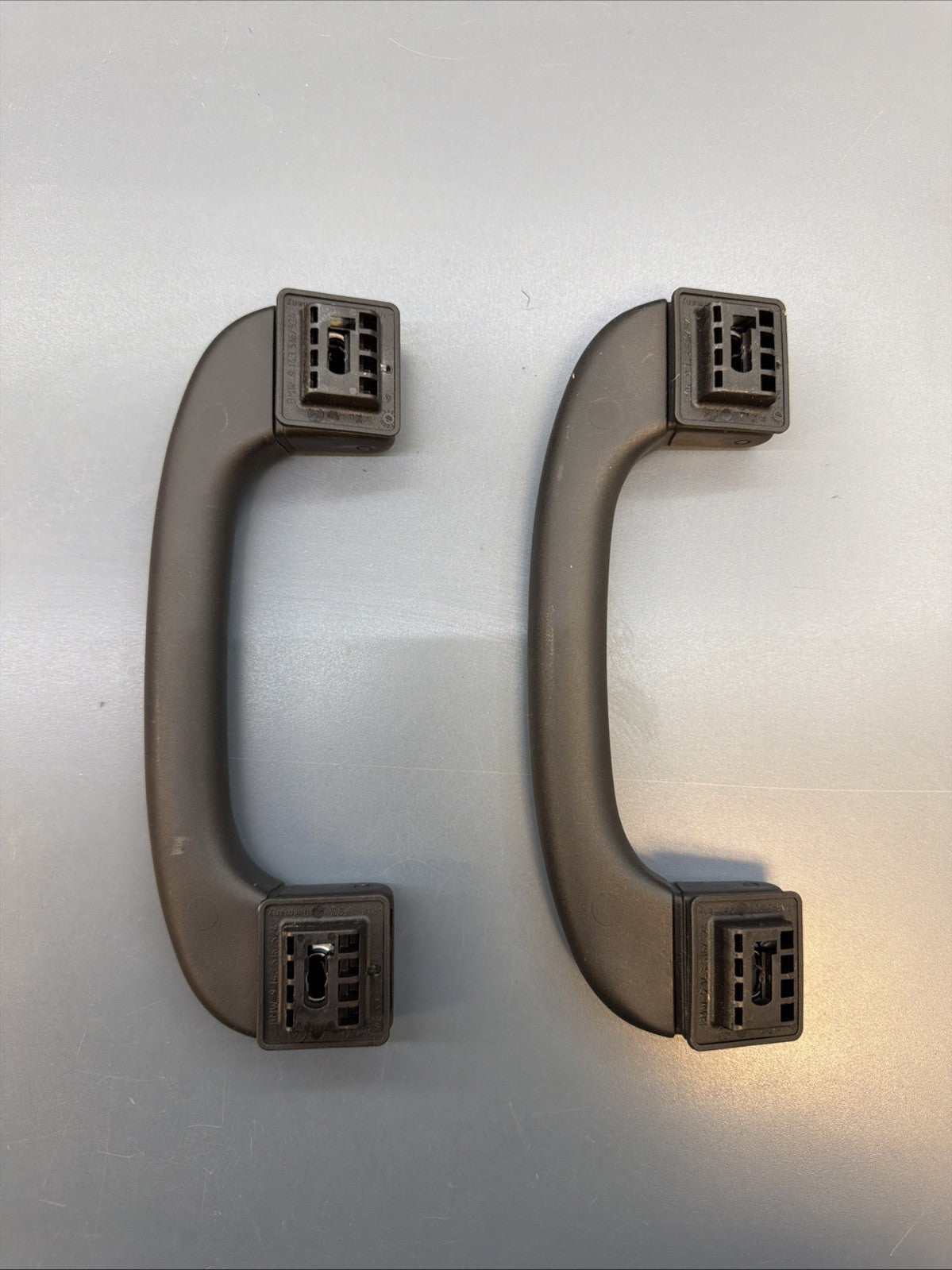 07-11 BMW E92 328 335 COUPE LEFT & RIGHT INTERIOR ROOF HANDLE SET BLACK 9143516