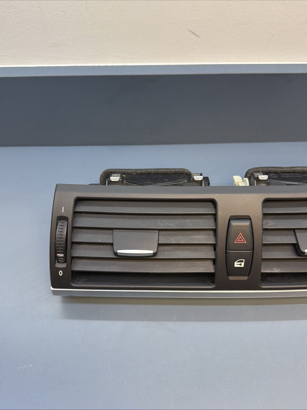 2007 -2013 BMW E70 X5 OEM FRONT DASH DASHBOARD AIR VENT GRILLE CENTER 9210705