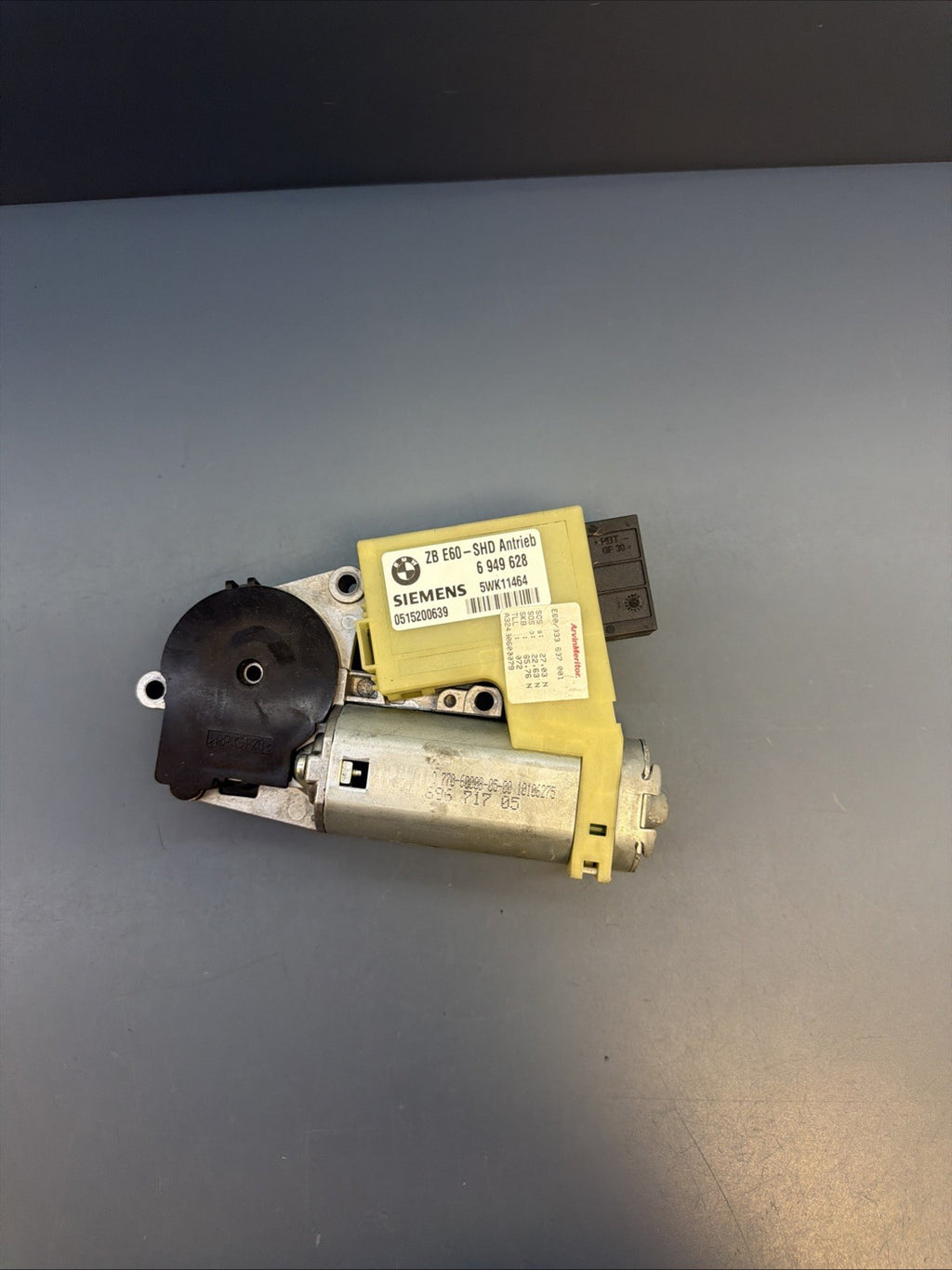 02-08 BMW E65 E66 7 SERIES SUNROOF MOTOR 6949628 OEM