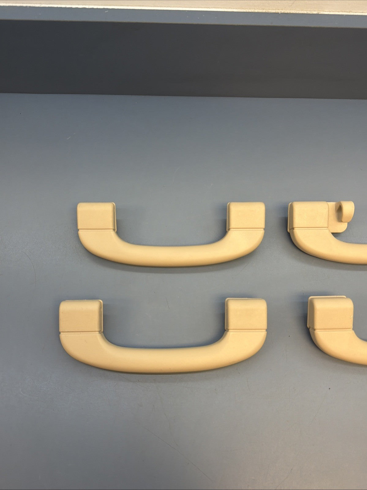 2009 2010 2011 BMW 328i 335i E90 Sedan Grab Handle Set Beige 4pc OEM 9143530