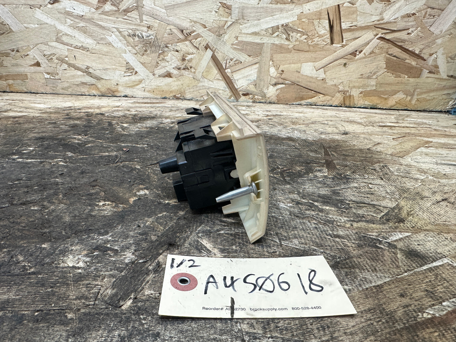 BMW 06-12 E90 HEADLIGHT FOG LIGHT CONTROL SWITCHES W TAN TRIM OEM 9169398