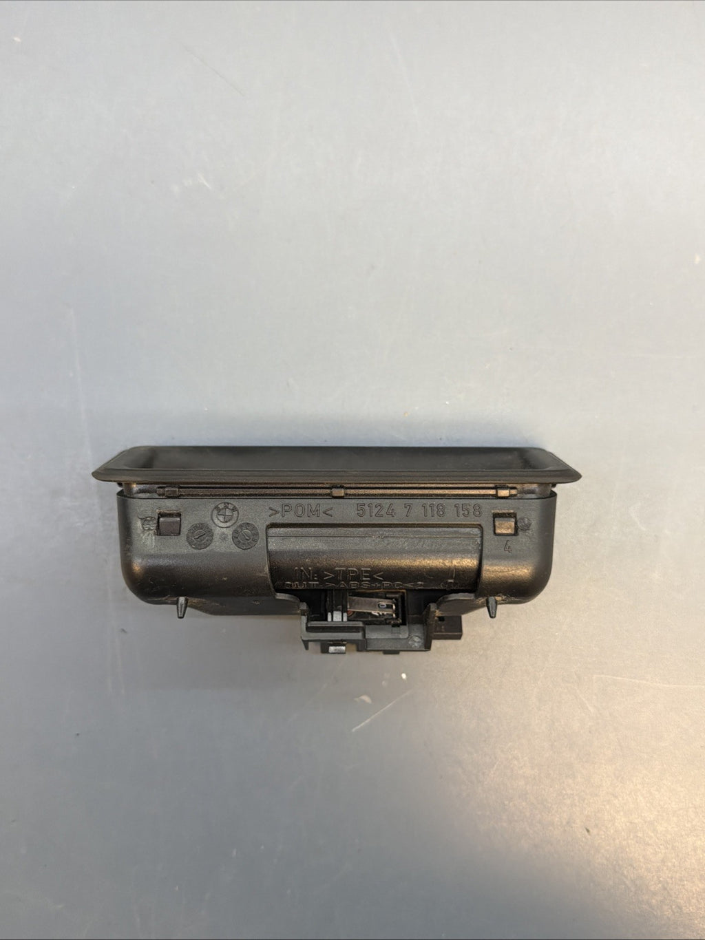 For BMW E82 E88 E90 E91 E92 Trunk Handle Lid Lock Release Switch 7118158