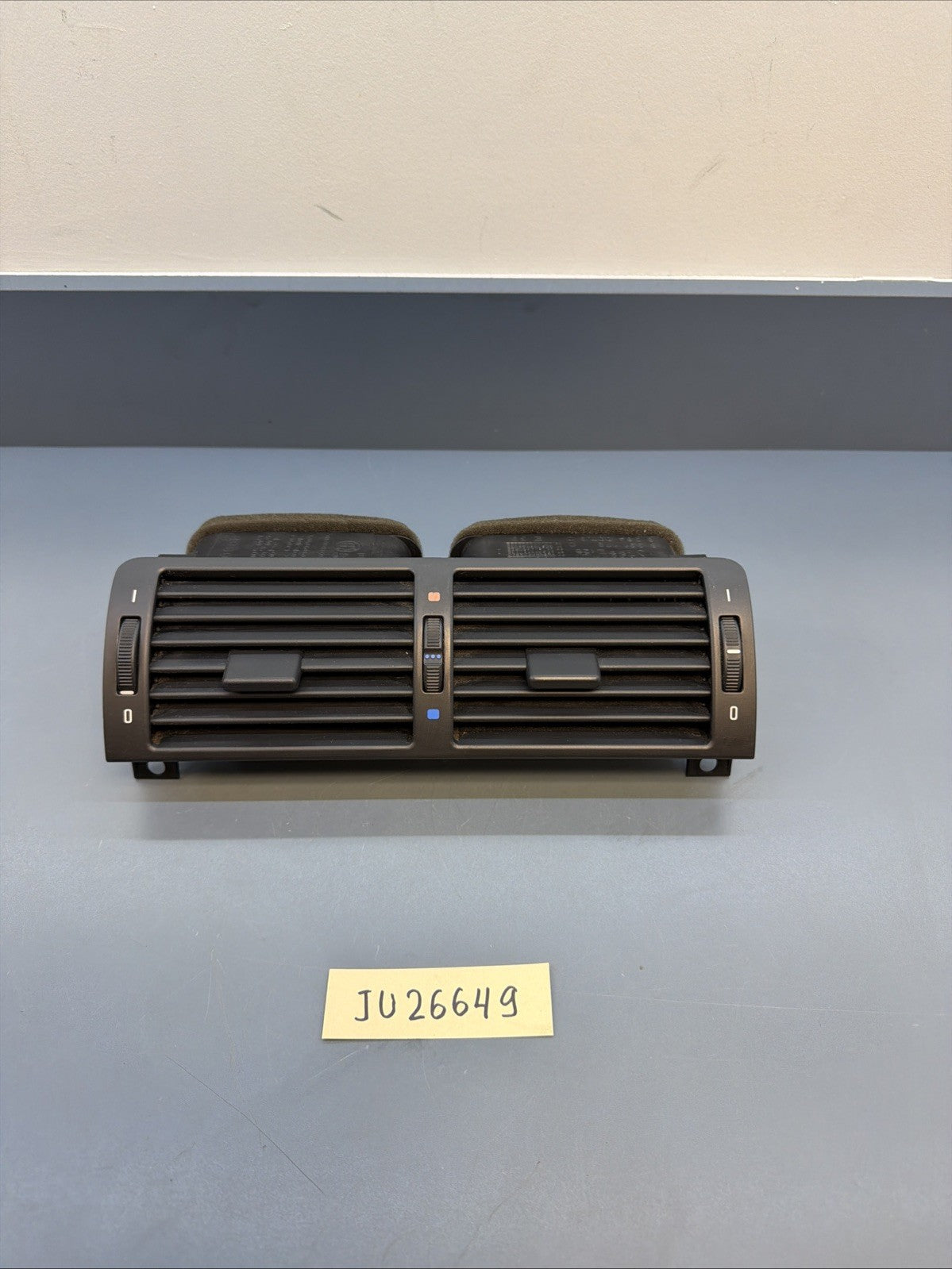 1999-2006 BMW E46 3 Series 325i Center Dash AC Air Vent Assembly 8363199 OEM