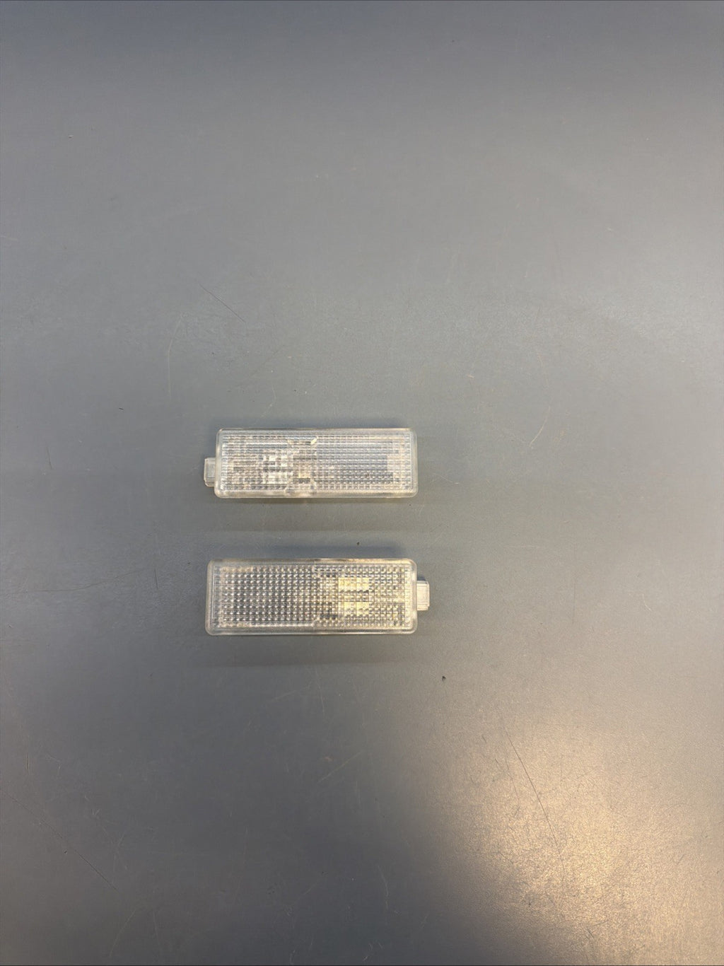 06-10 BMW 650i E63 LAMP DOOR PANEL COURTESY LIGHT 6961999 SET OF 2