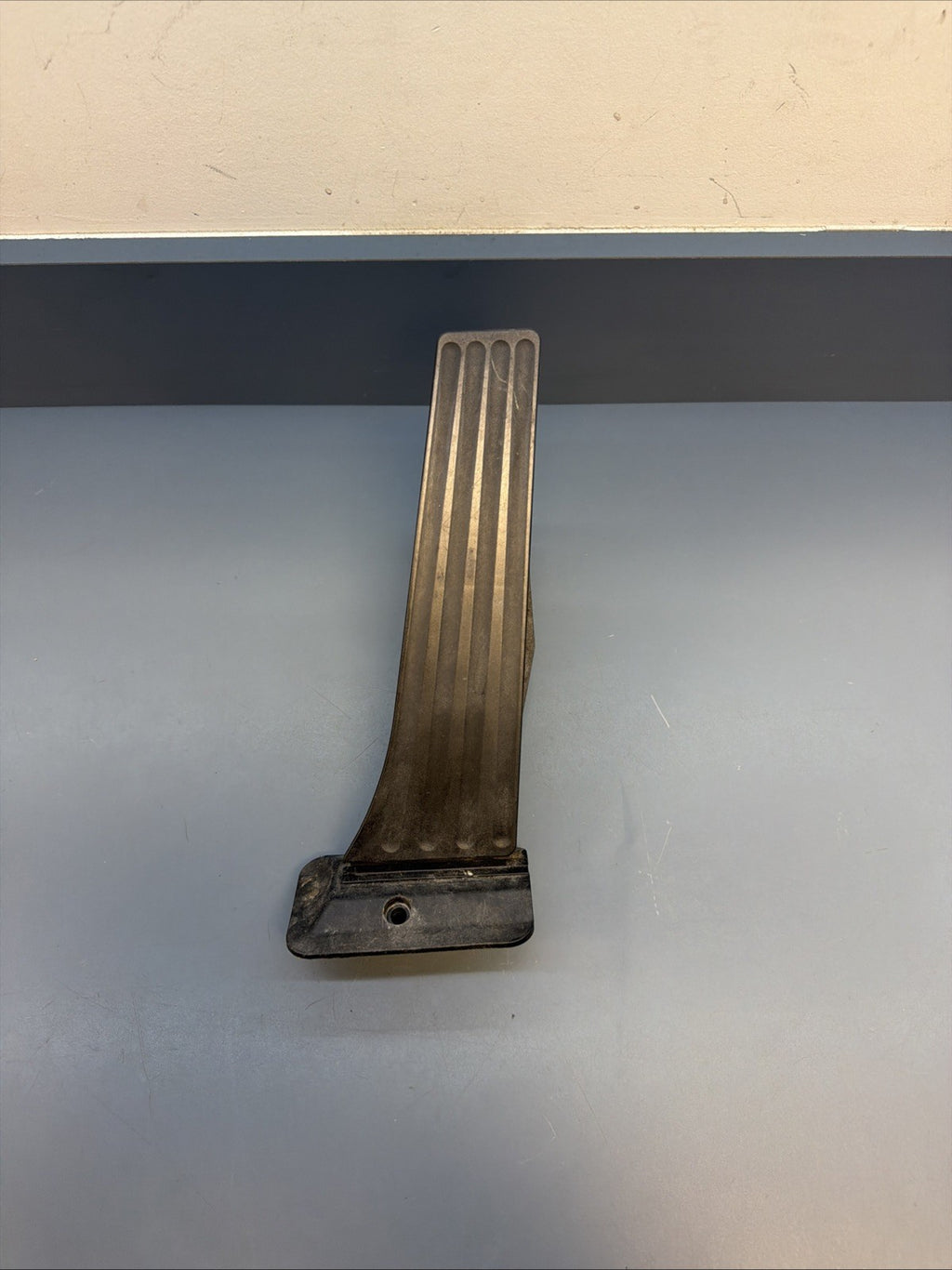 07-14 Bmw 328i 335i E90 E92 E93 Gas pedal Accelerator With Sensor OEM 6852644
