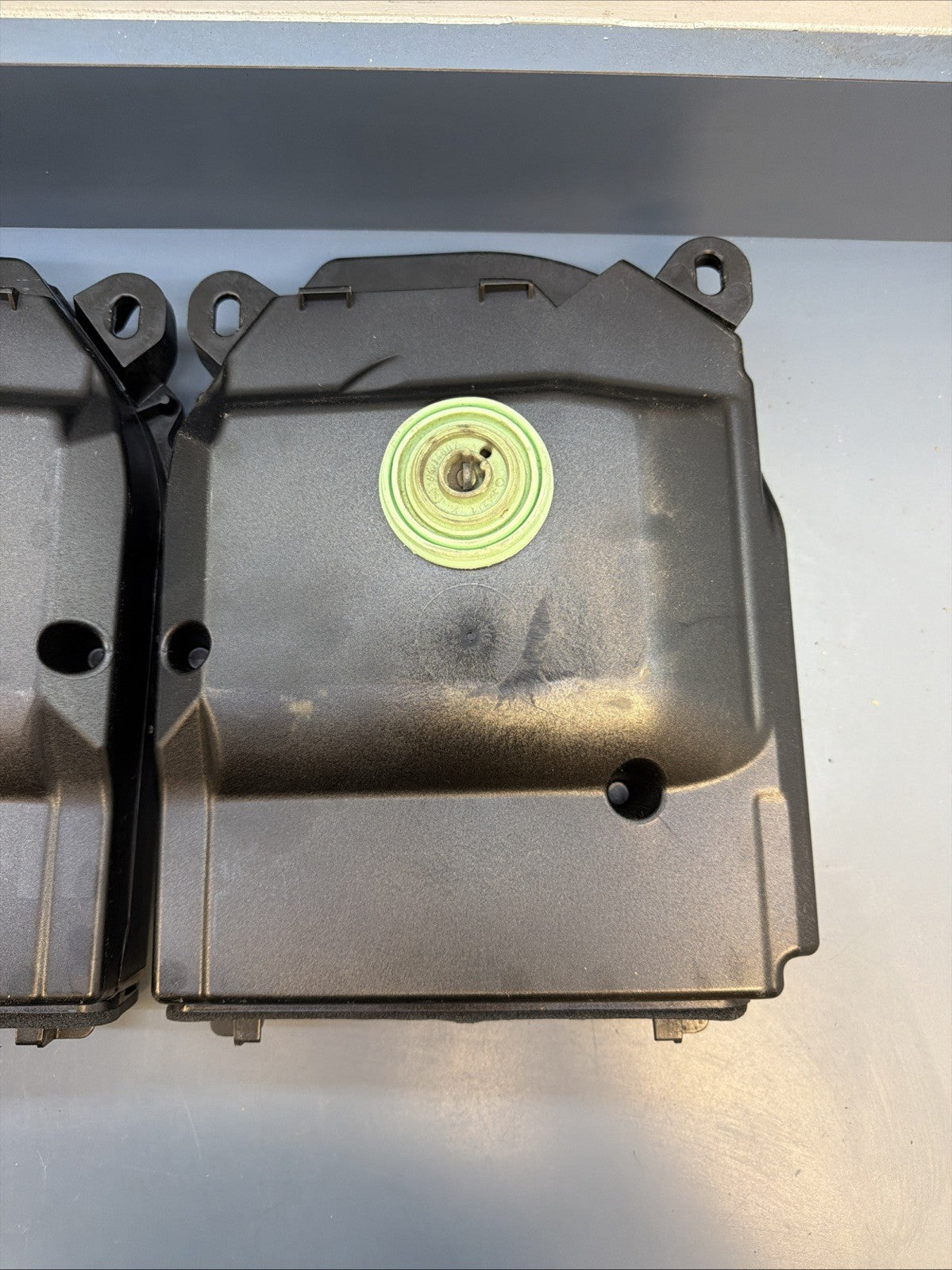08-13 BMW E82 E88 135I FRONT LEFT & RIGHT HI-FI SUBWOOFER SET 9143143 9143144