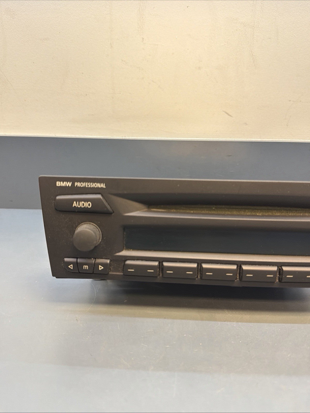 BMW E88 E82 E90 E92 E93 E84 1/3 Series Professional Radio Stereo CD OEM 6971703