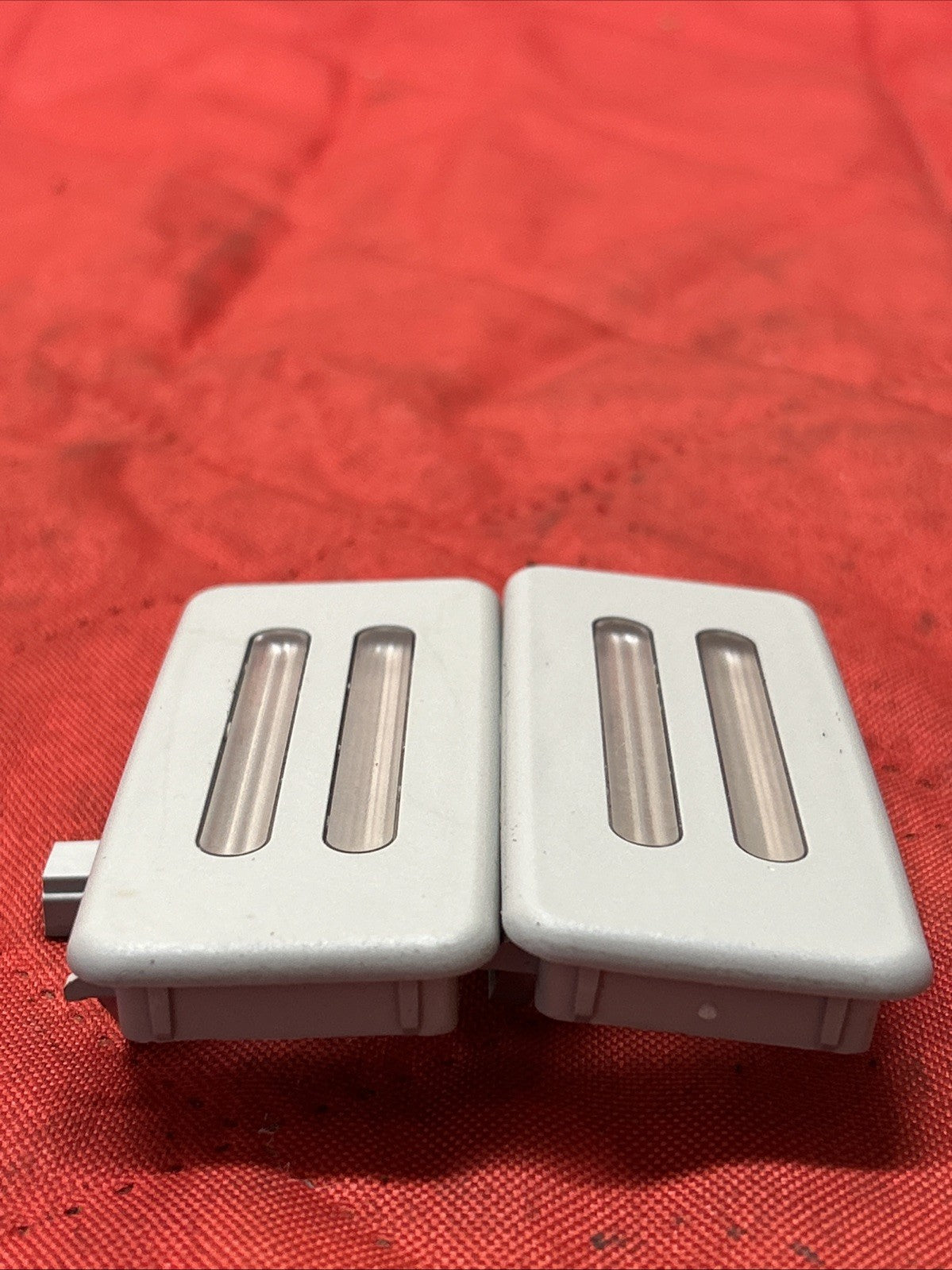 06-11 BMW E60,E61,E90,E91,E92 SUN VISOR INTERIOR LIGHT 6962011 SET OF 2 GREY