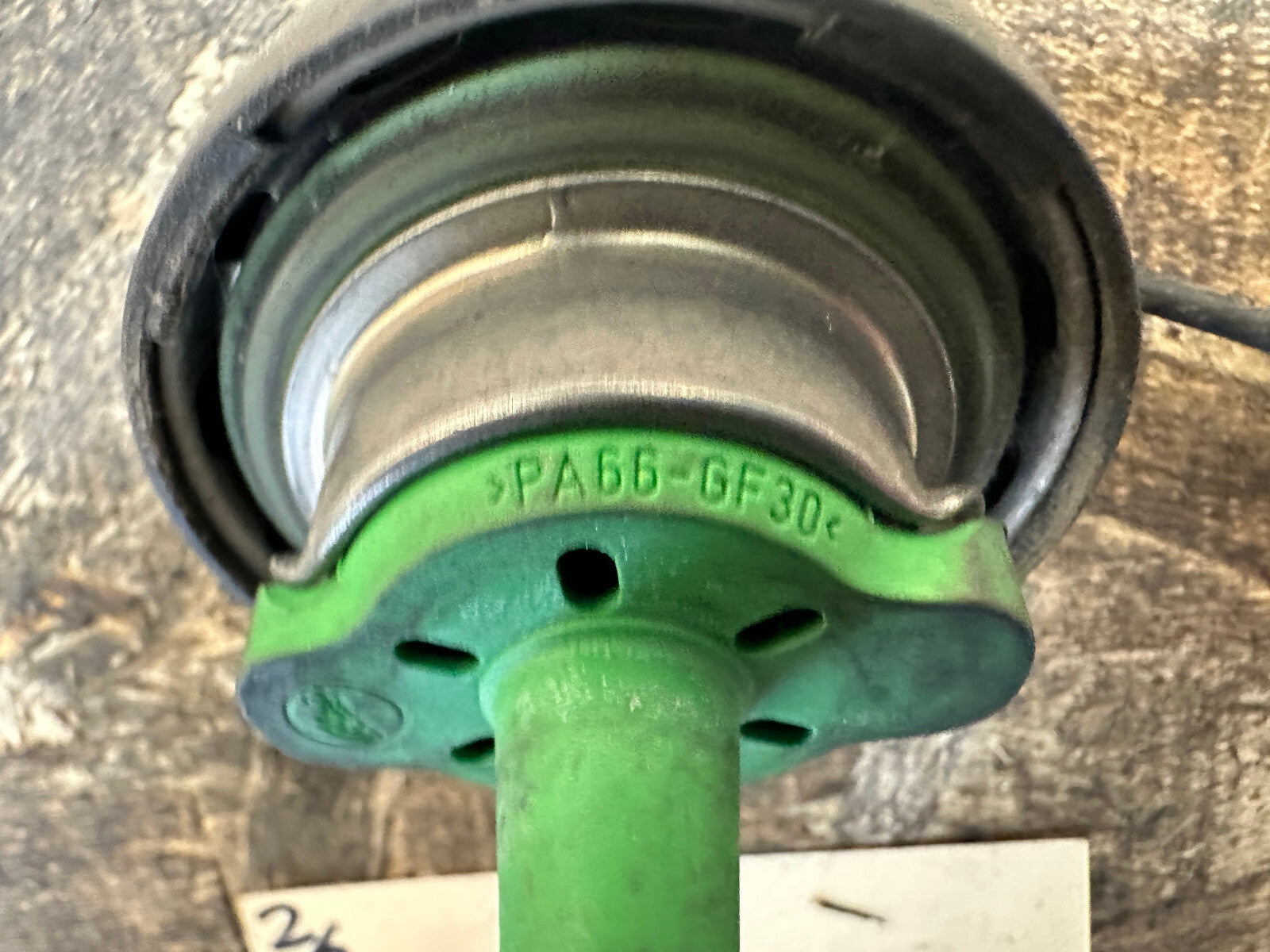 BMW E46 E39 E53 E60 E90 E87 1 3 5 SERIES X3 X5 OEM GAS CAP 16116765484/PA66GF30