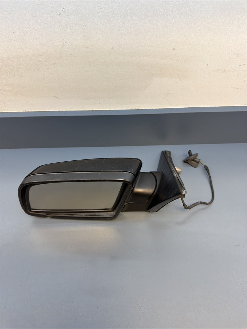 2006-2010 BMW E60 Driver Left Front Door Side View Mirror Assembly 7043437 OEM