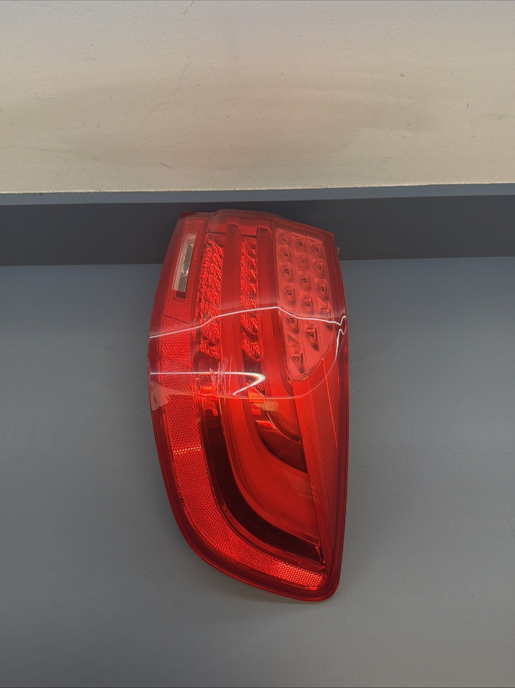 11-13 BMW E92 328i 335i Rear Right Outer Taillight Tail Light Lamp OEM 7251960