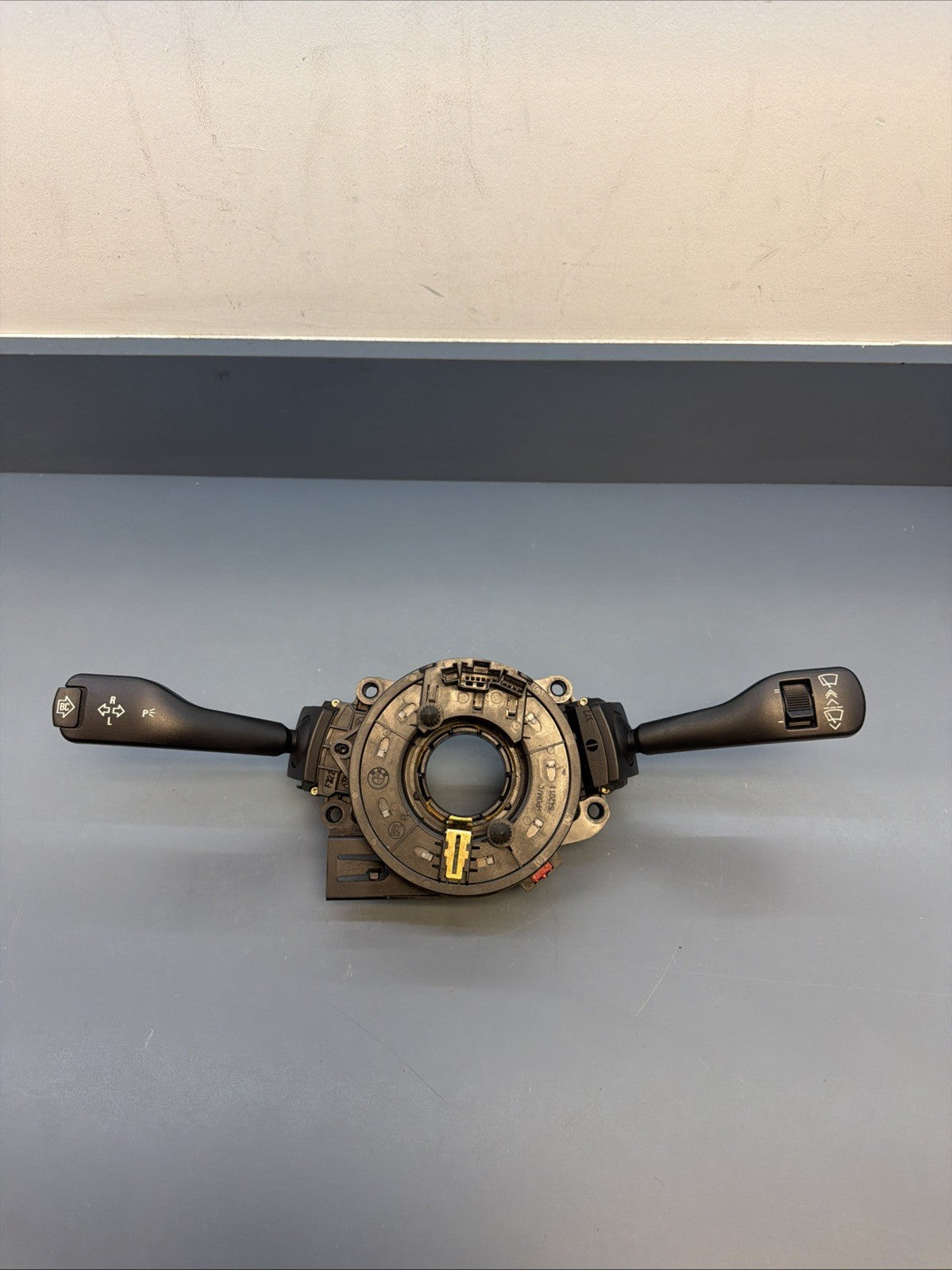 01-06 BMW E46 3-SERIES STEERING COLUMN TURN SIGNAL WIPER SWITCH 8376445 OEM