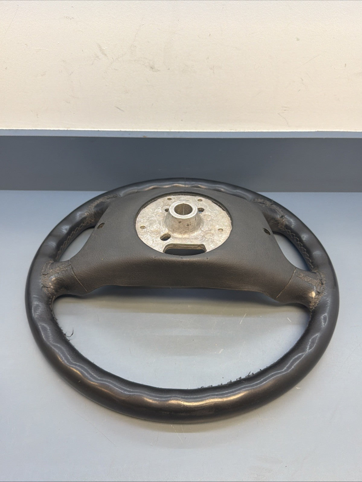 99-03 BMW E39 525i 530i 540i 4 Spoke Steering Wheel Black Leather 6753738 *NOTE*