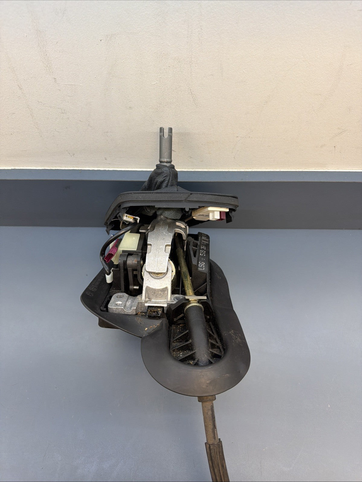 BMW 98-06 E46 3 SERIES STEPTRONIC AUTOMATIC TRANS GEAR SHIFTER/SELECTOR 7515261