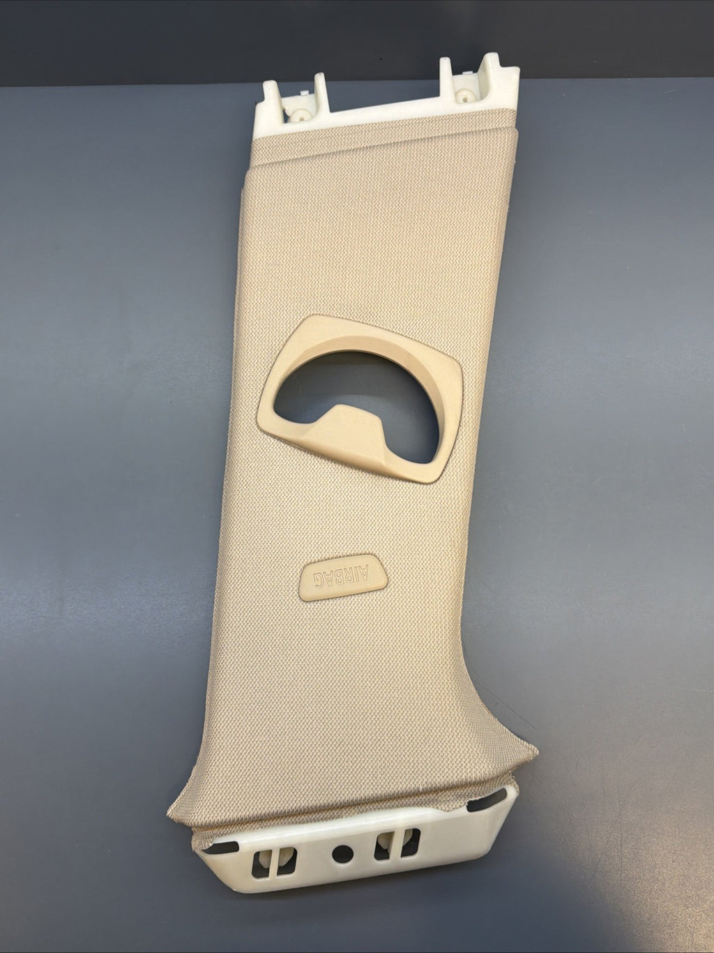 BMW 2012-2018 F30 CENTER LEFT AND RIGHT B PILLAR TRIM MOLDING BIEGE 7220998