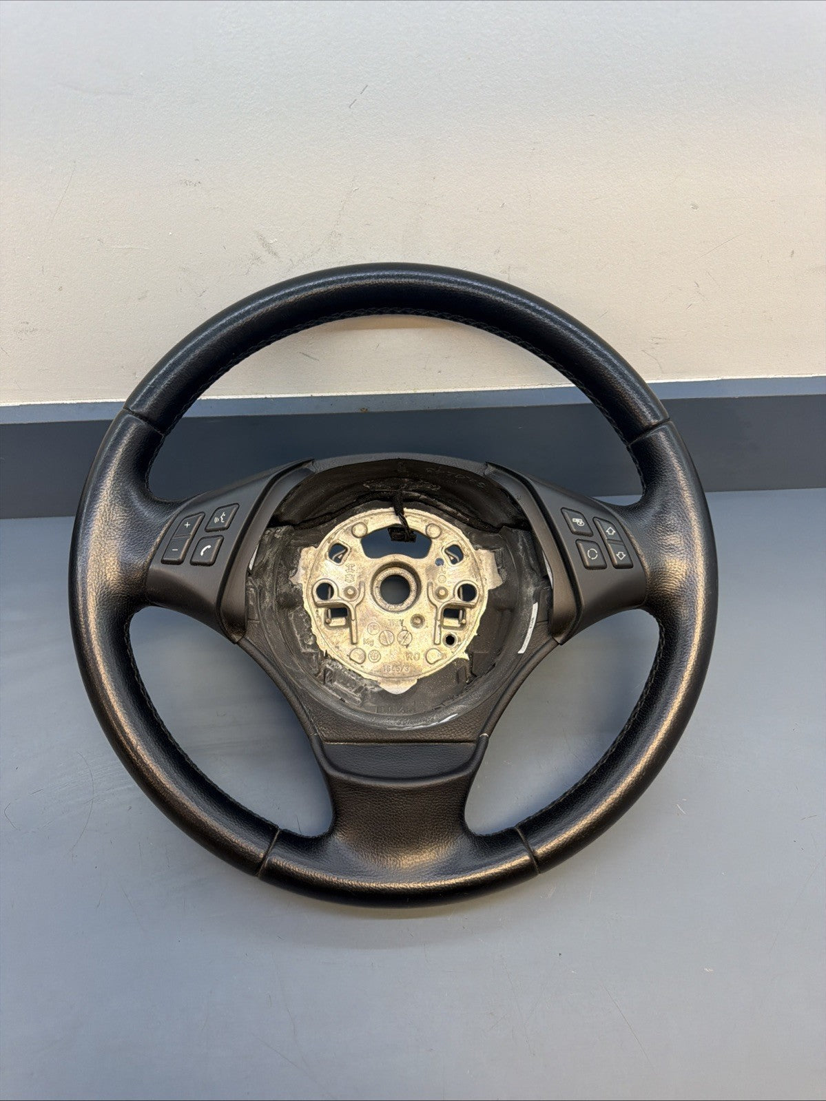 2006-2011 BMW 3 SERIES E90 E91 STEERING WHEEL LEATHER MULTIFUNCTION 61645150G