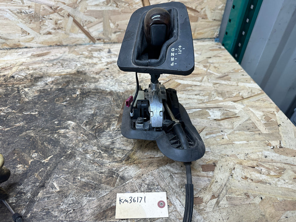 BMW 98-06 E46 3 SERIES STEPTRONIC AUTOMATIC TRANS GEAR SHIFTER/SELECTOR 7515261