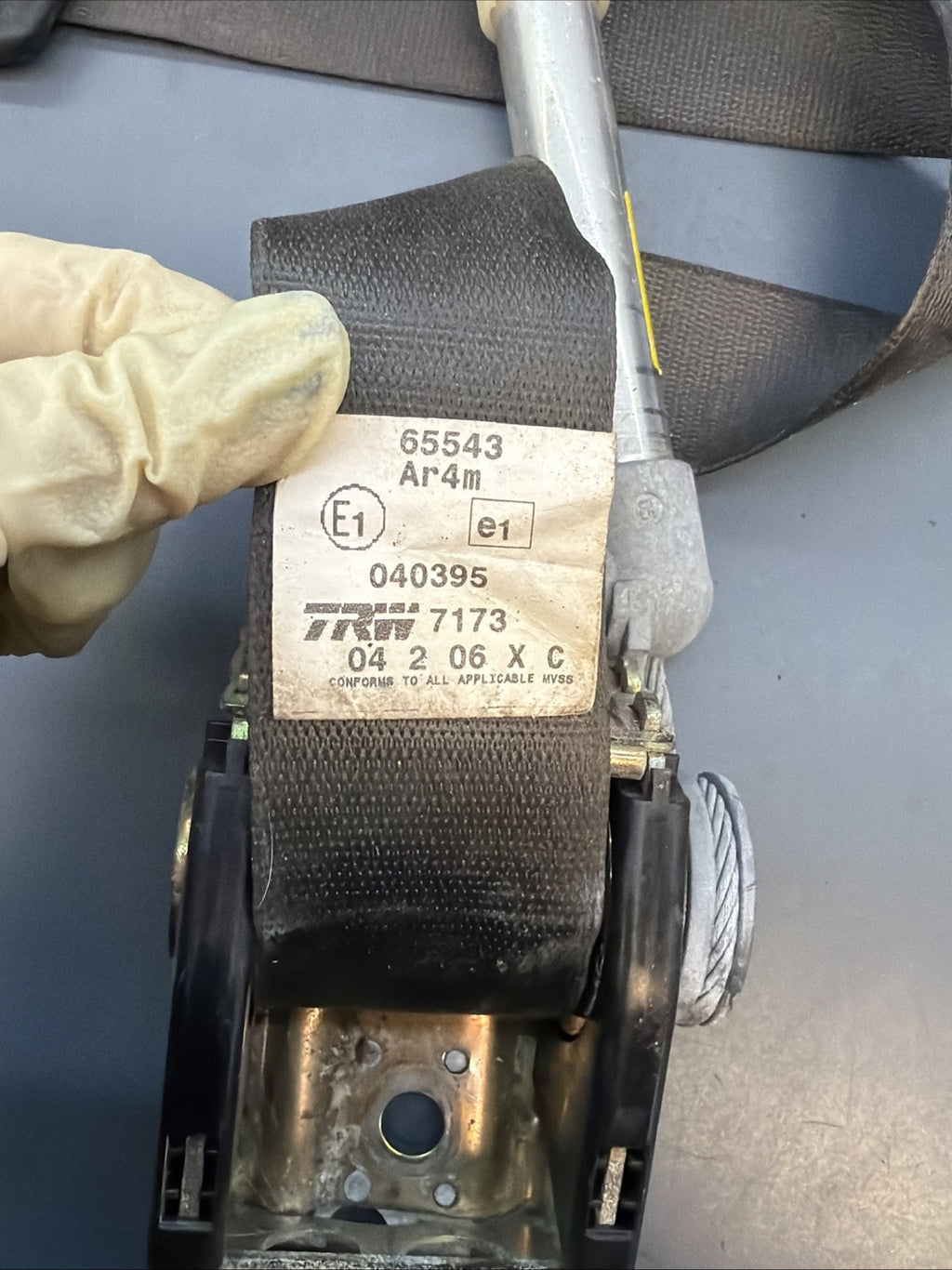 2006 BMW 750i Right Side SEAT BELT RETRACTOR OEM