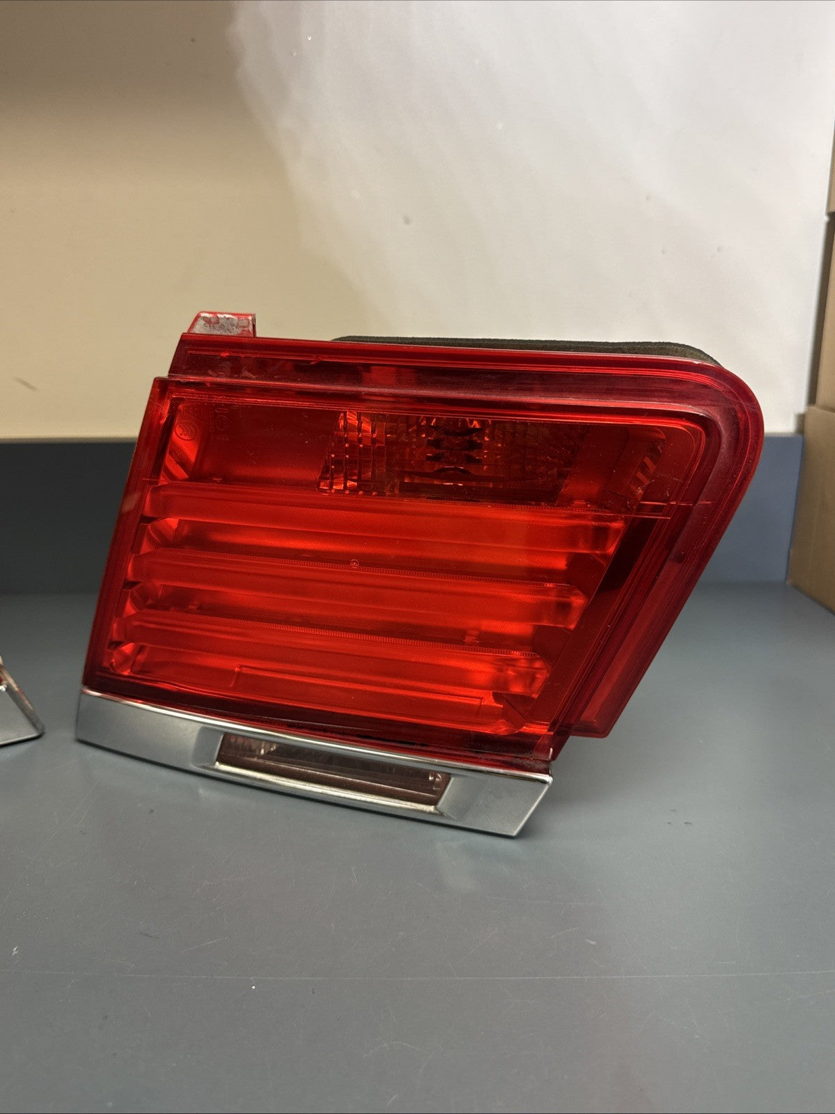 09-12 BMW F01 F02 740i 750i Inner Trunk Tail Light Pair 7182205 7182206 OEM