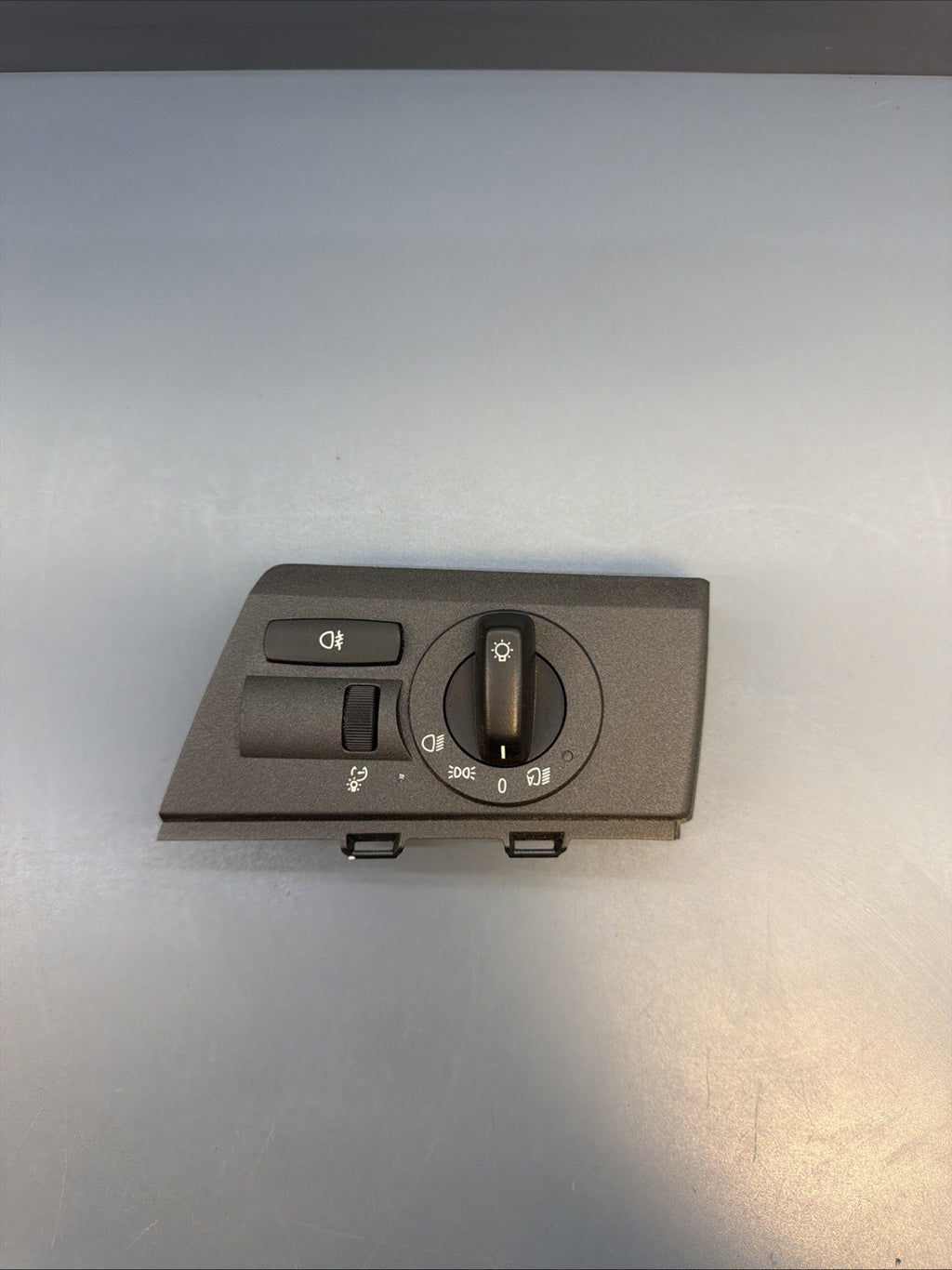 2004-2005 BMW X3 - Headlight / FOG Light Switch 3405709