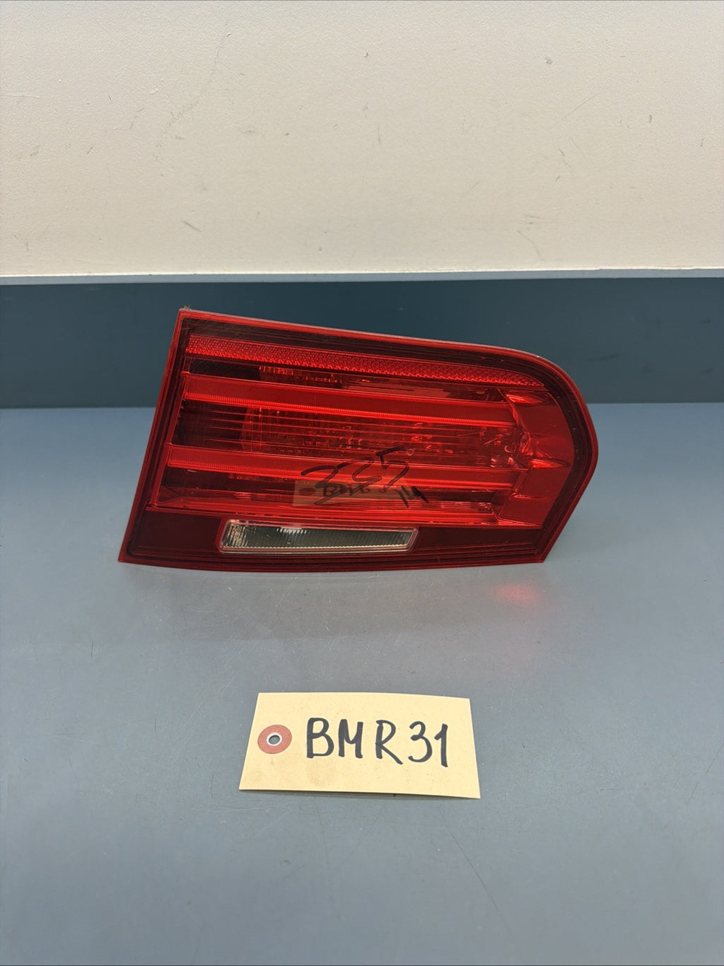 12-15 BMW 328i F30 F31 REAR RIGHT PASSENGER TRUNK TAILGATE LIGHT OEM 7371112