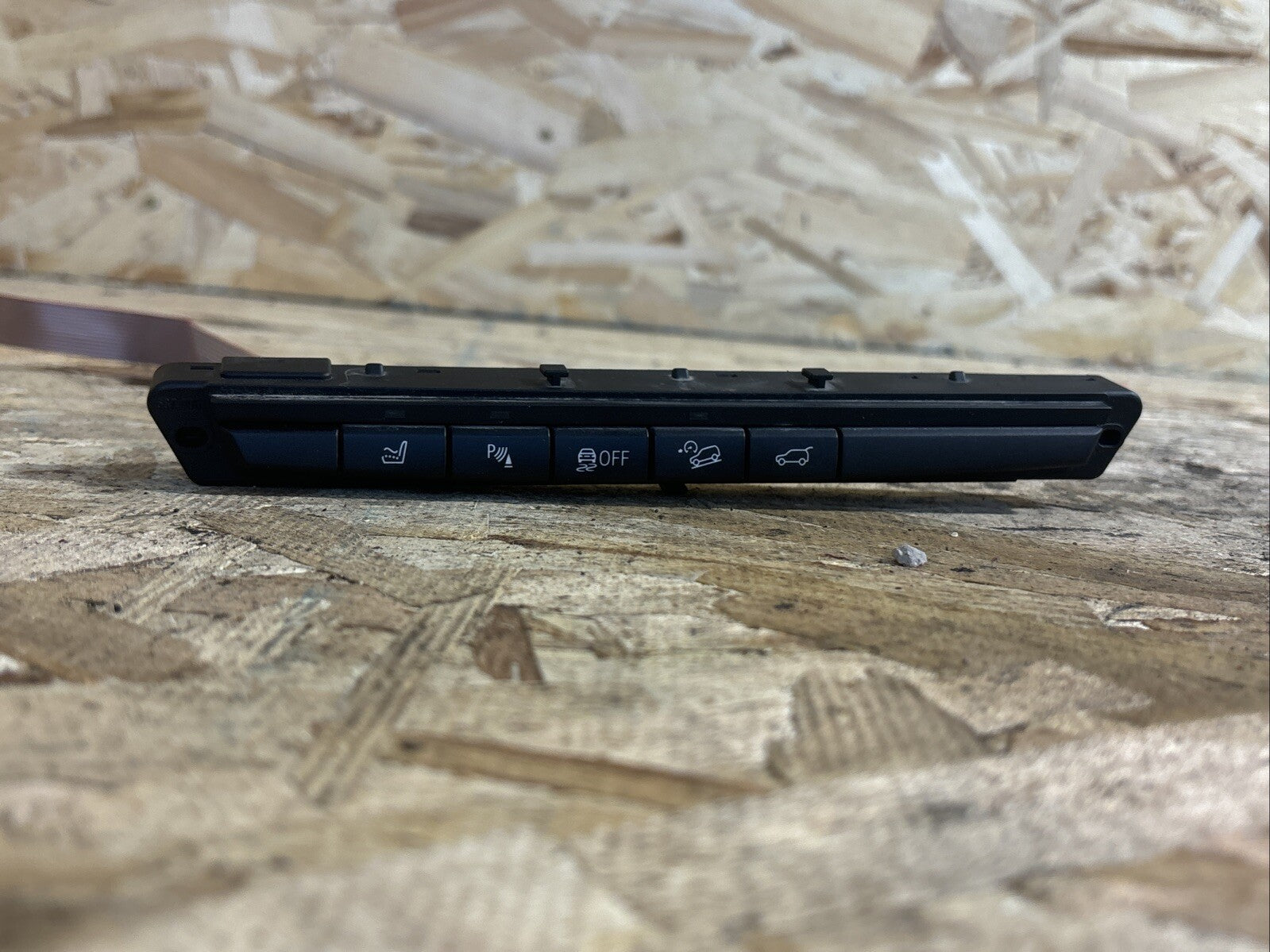 2009-2013 BMW X5 - Center Console Multi Switch 9208216