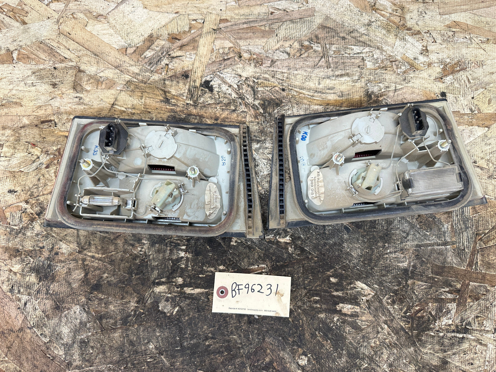 BMW 92-96 E34 5 SERIES SEDAN INNER TAIL LIGHT SET R+L 2PC OEM 1379398+1389015