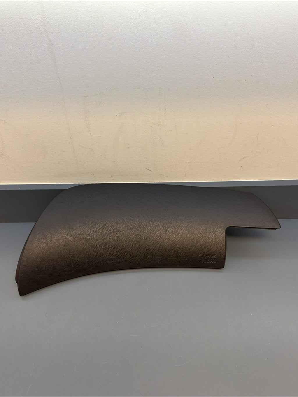 1999-2006 BMW E46 3-Series RH Passenger Air Dash Cover 8196094