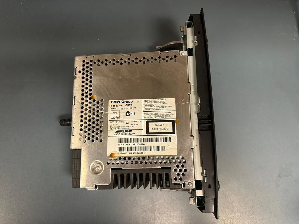 06-09 BMW E90 3 Ser Profession FM Radio CD MP3 Player SAT Receiver OEM 9189200