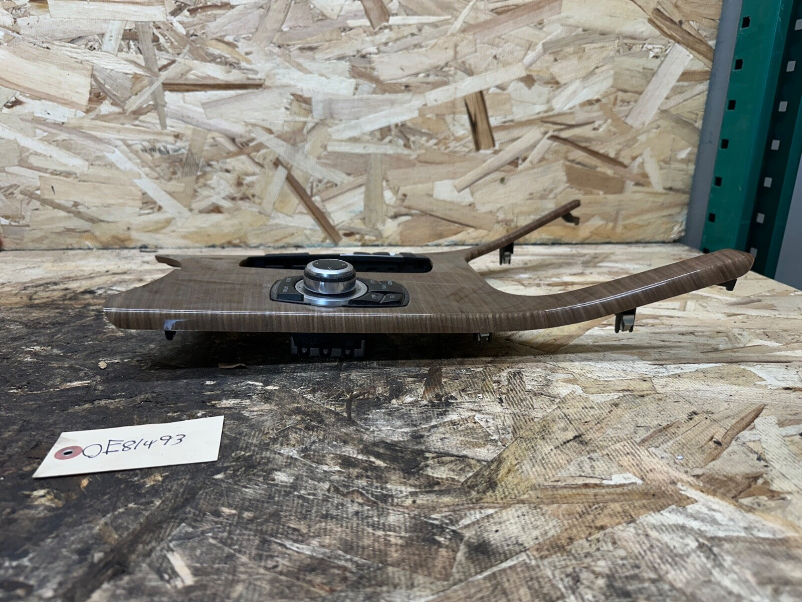 BMW 2011-2019 F25 X3 CENTER CONSOLE SHIFTER TRIM AND SWITCHES OEM 9200952