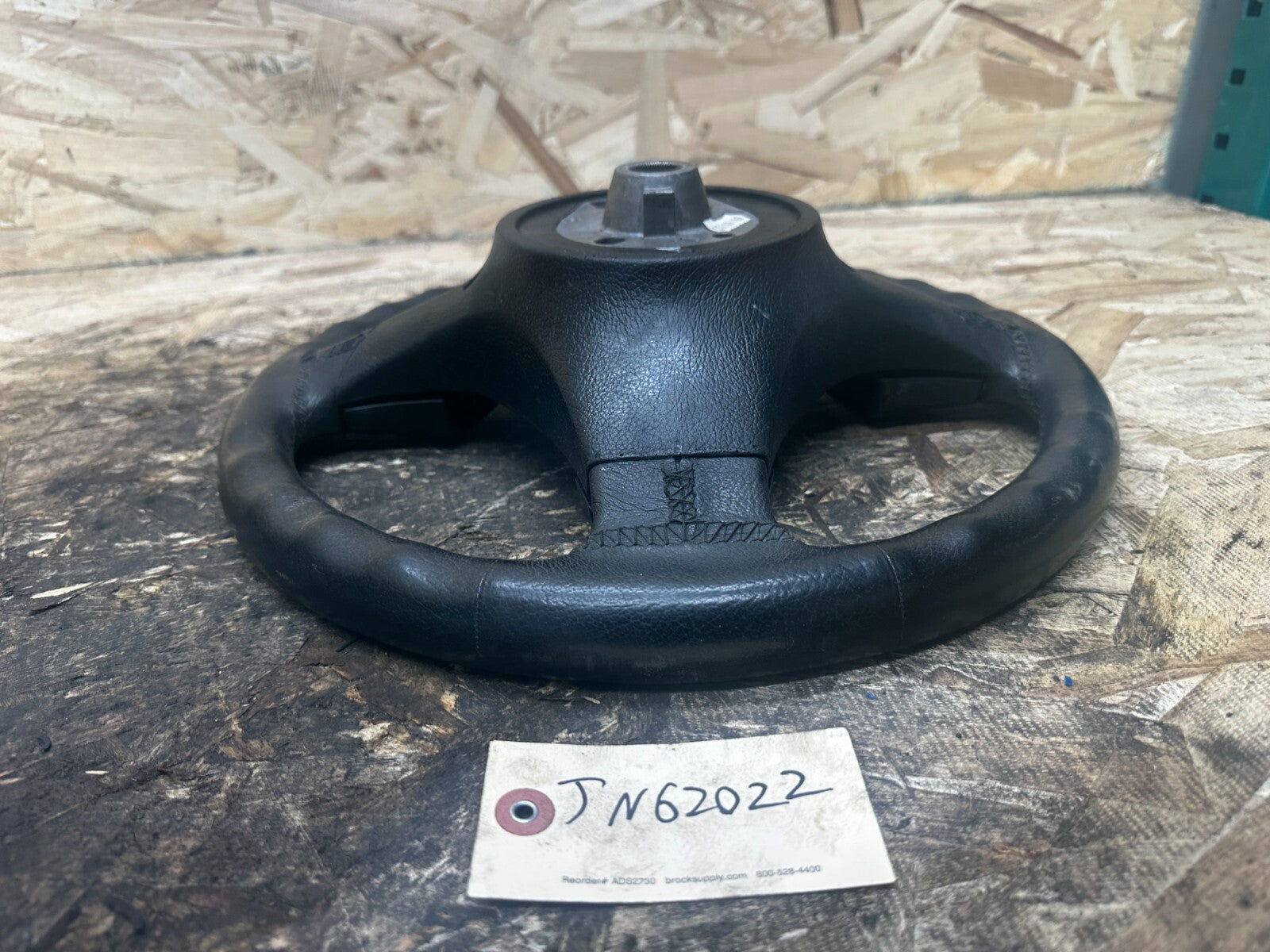 BMW 1997-2006 323i 328i 325i LEATHER SPORT STEERING WHEEL BLACK OEM 1094409