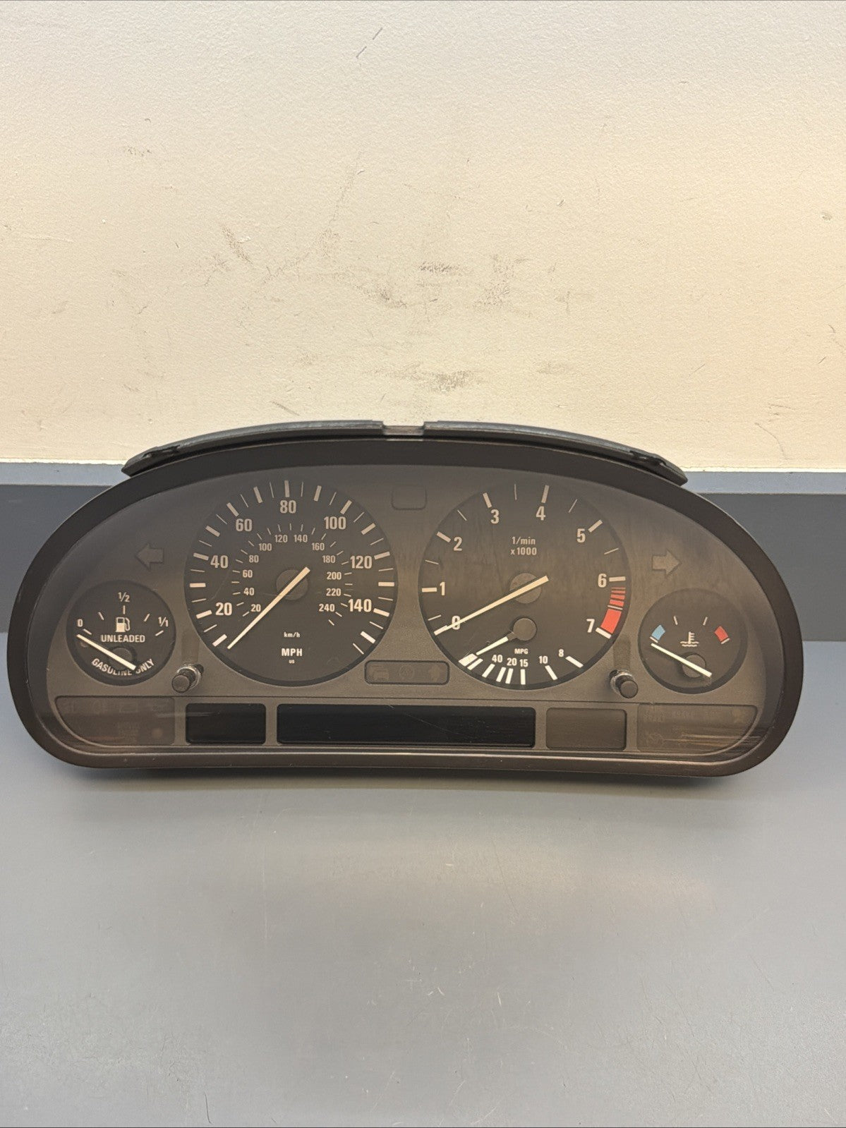 01-03 BMW E39 530i 525i DASH GAUGE INSTRUMENT CLUSTER SPEEDOMETER 6942197
