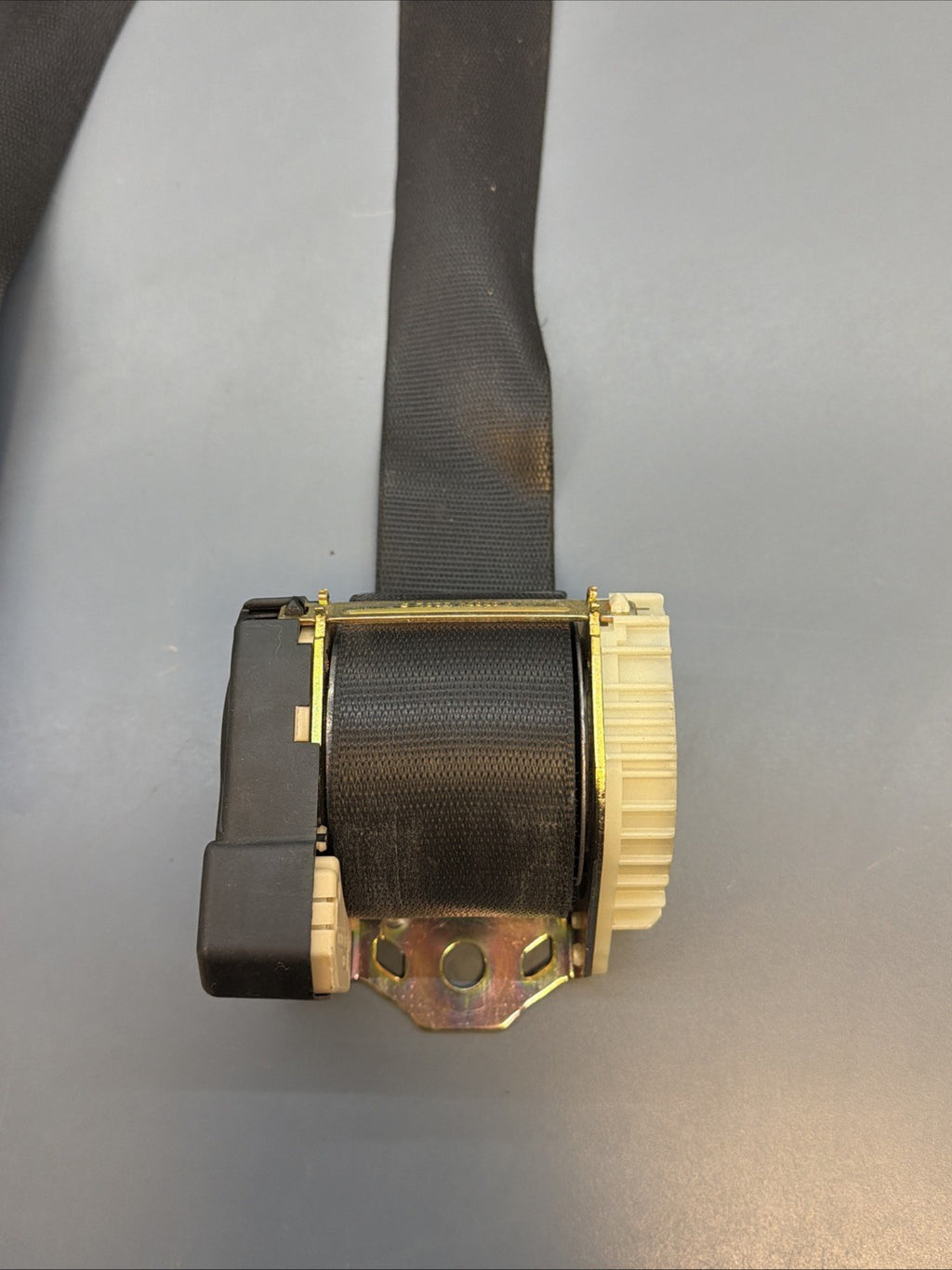 03-08 BMW Z4 E85 E86 Front Right Passenger Side Seat Belt Retractor 7057110 OEM