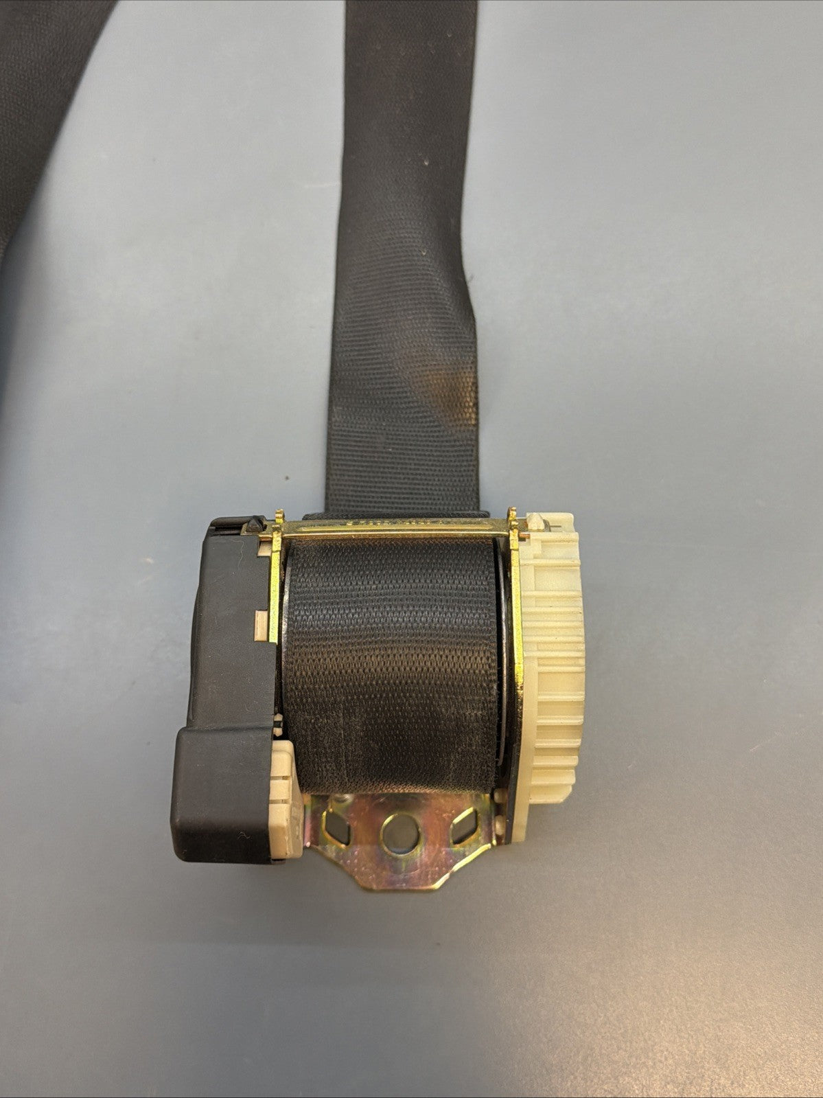 03-08 BMW Z4 E85 E86 Front Right Passenger Side Seat Belt Retractor 7057110 OEM