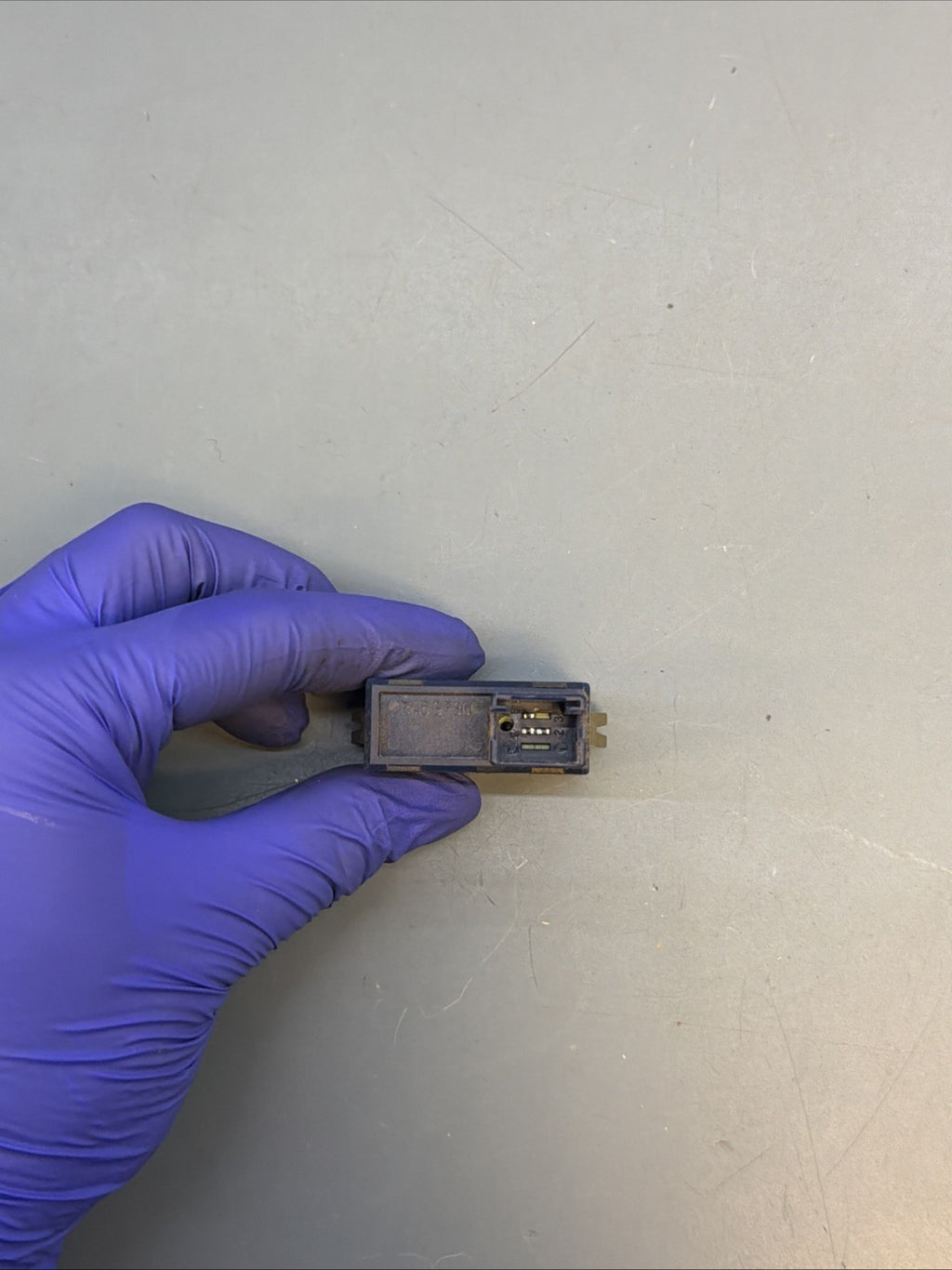 BMW 93-08 E46 E39 E38 E53 E85 3/5/7 SERIES X5 Z4 TRUNK UNLOCKING SWITCH 8365579