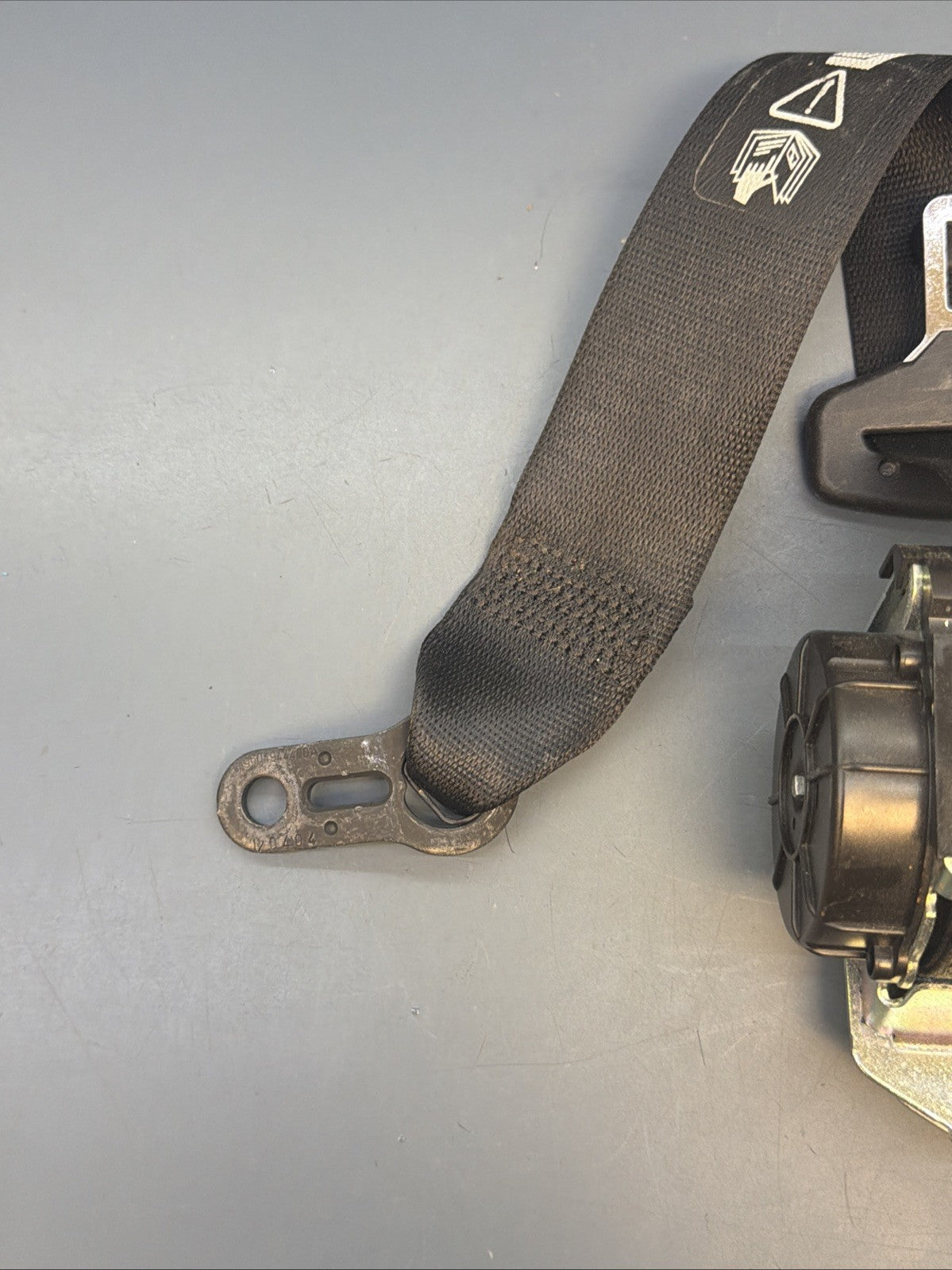 OEM Rear Right Or Left Seatbelt FOR 2012 2013 2014 2015 BMW X1 E84 608201000D
