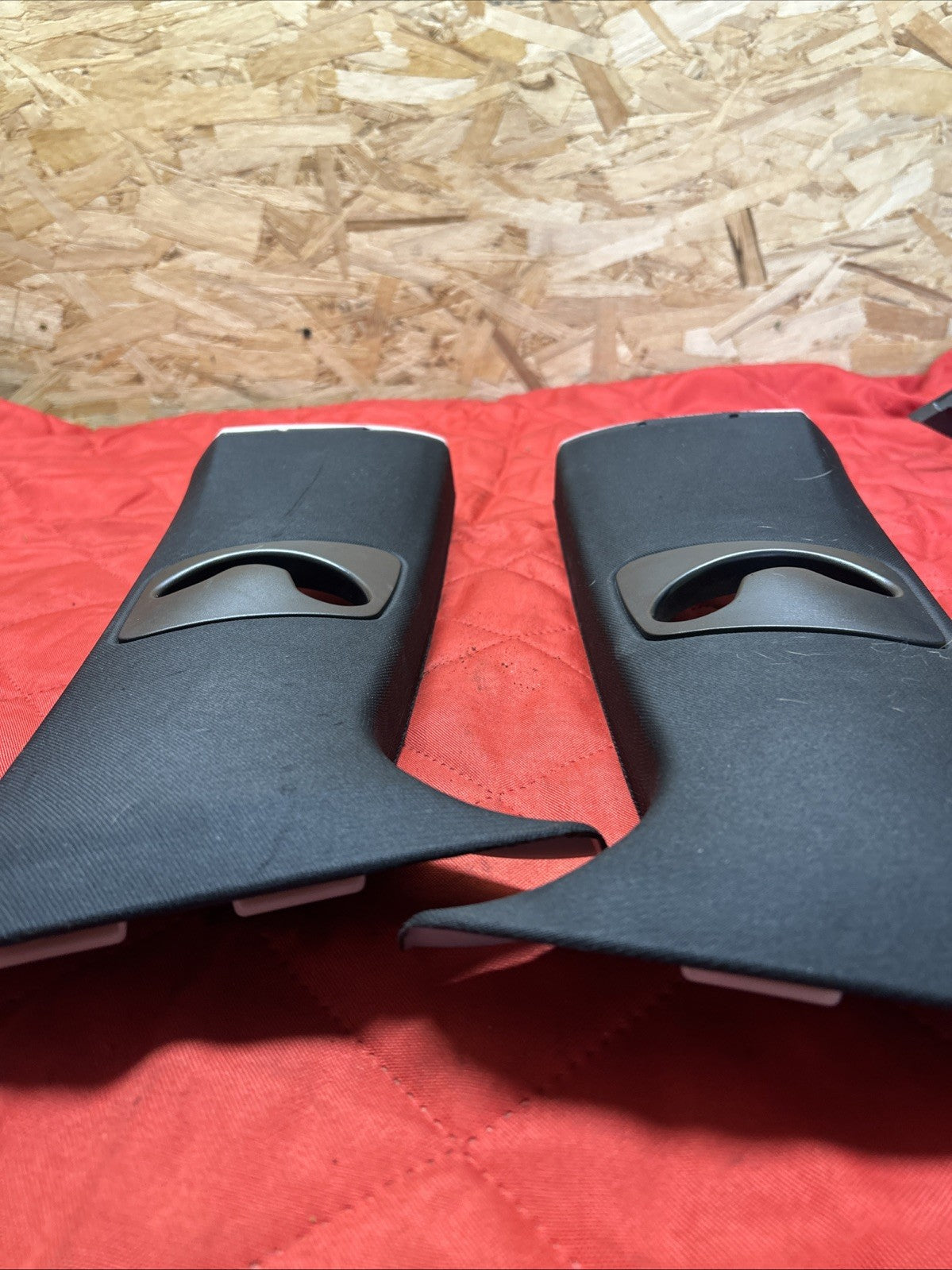 07-13 BMW X5 LEFT&RIGHT UPPER B PILLAR TRIM PANEL 7129751 7129752 BLACK