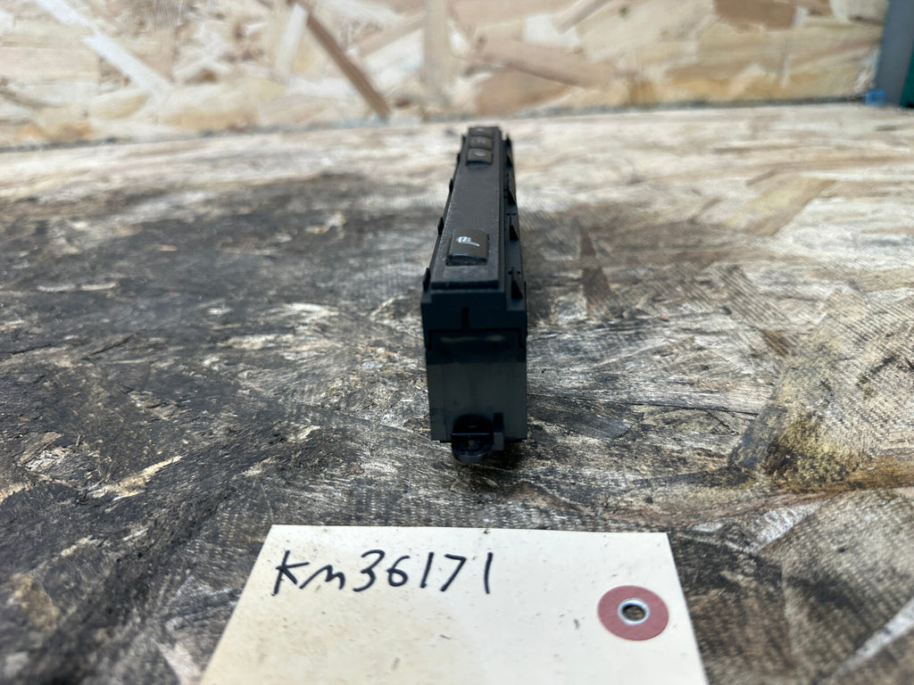 BMW 97-06 E46 3 SERIES CENTER CONSOLE DTC HEATED SEAT CONTROL PANEL OEM 6925505