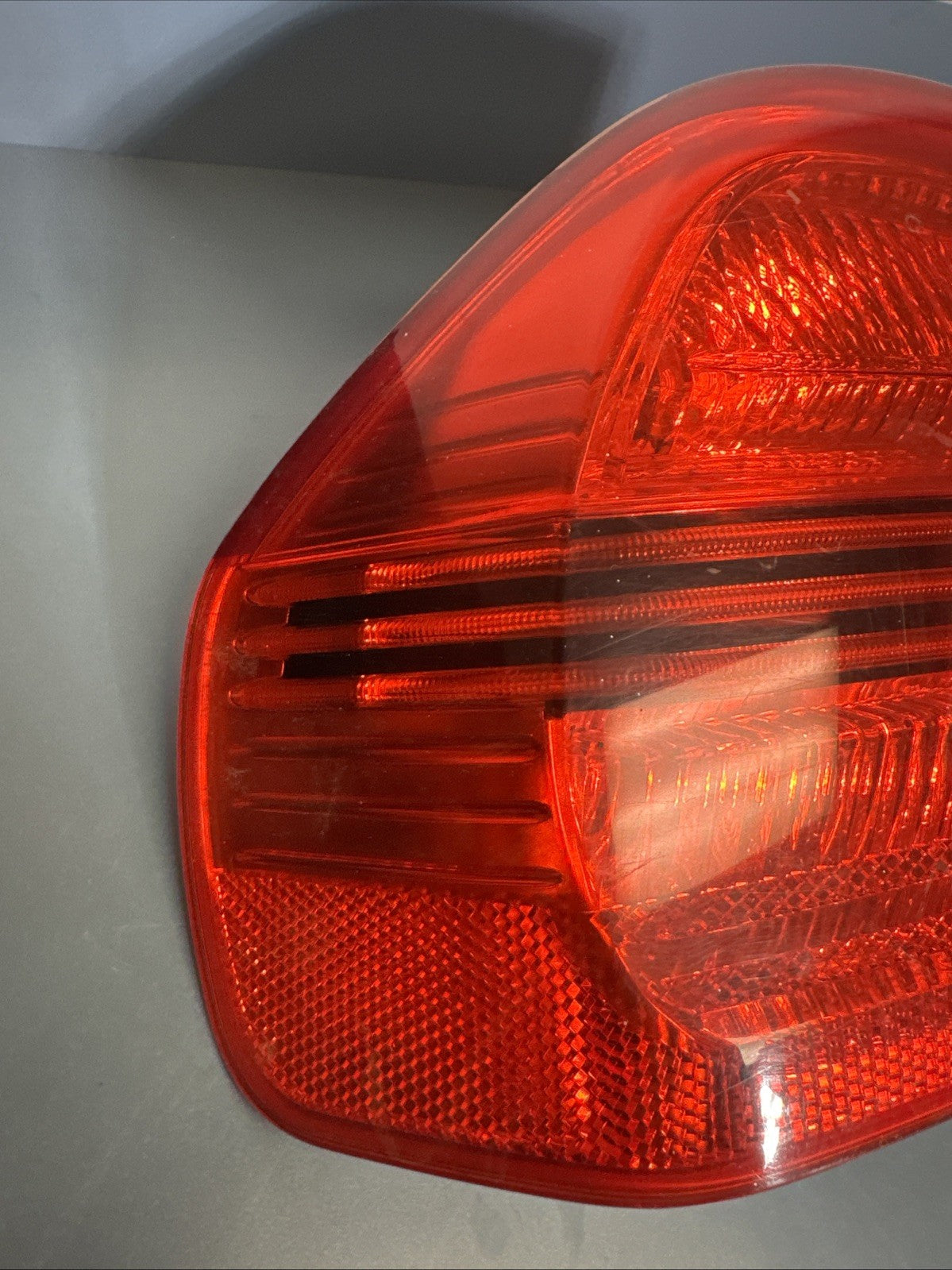 2006–2008 BMW 325i E90 Left Rear Tail Light OEM 276301 / 7161955 DRIVERS SIDE