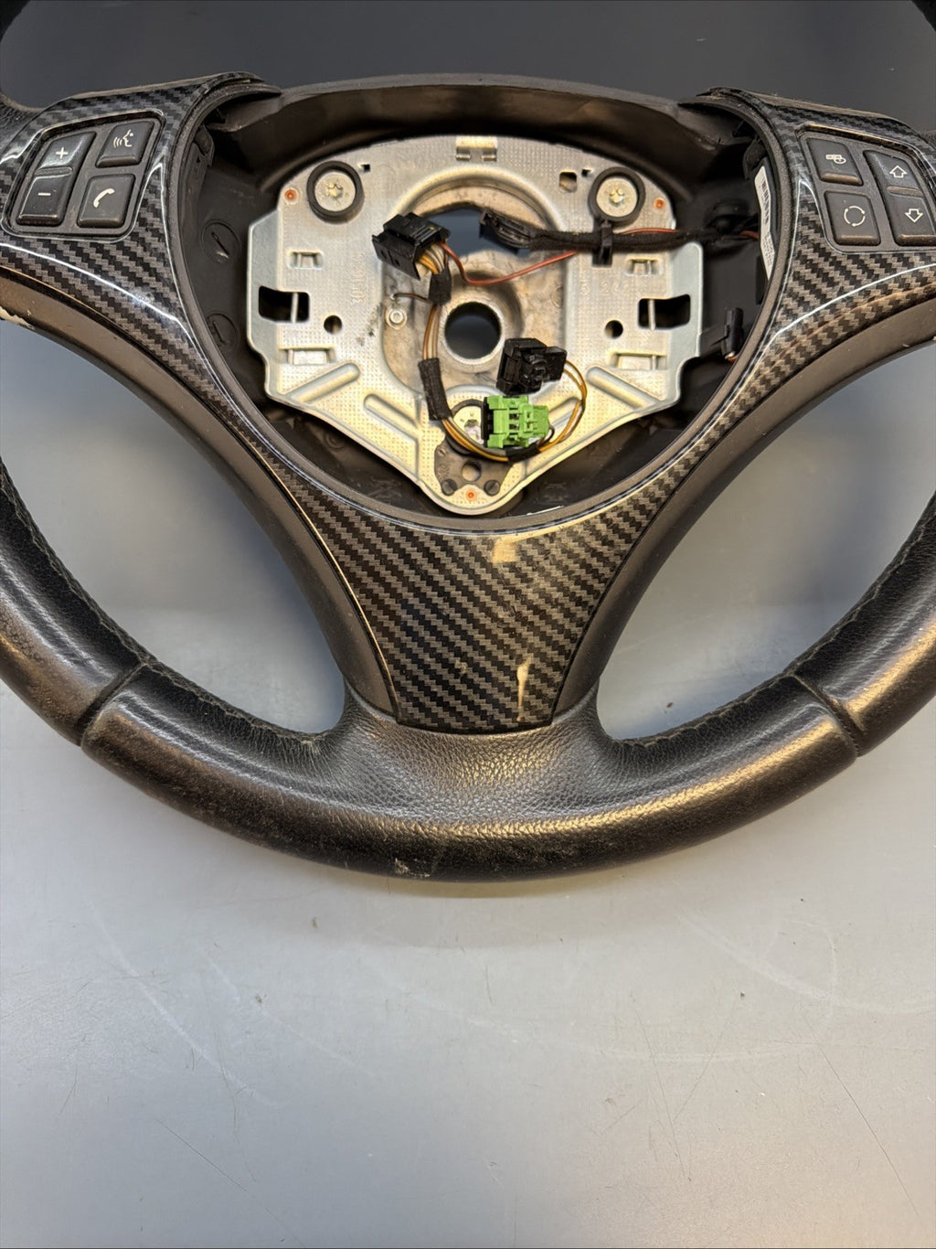 06-13 BMW E90 E91 E92 E93 Steering Wheel 325I 328I 330I 335I OEM SPORT