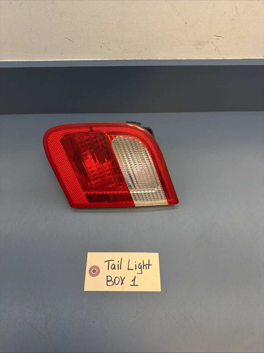 2000-2001 BMW E46 328 Right Passenger RH Side Inner Tail Light Oem SEDAN 8364924