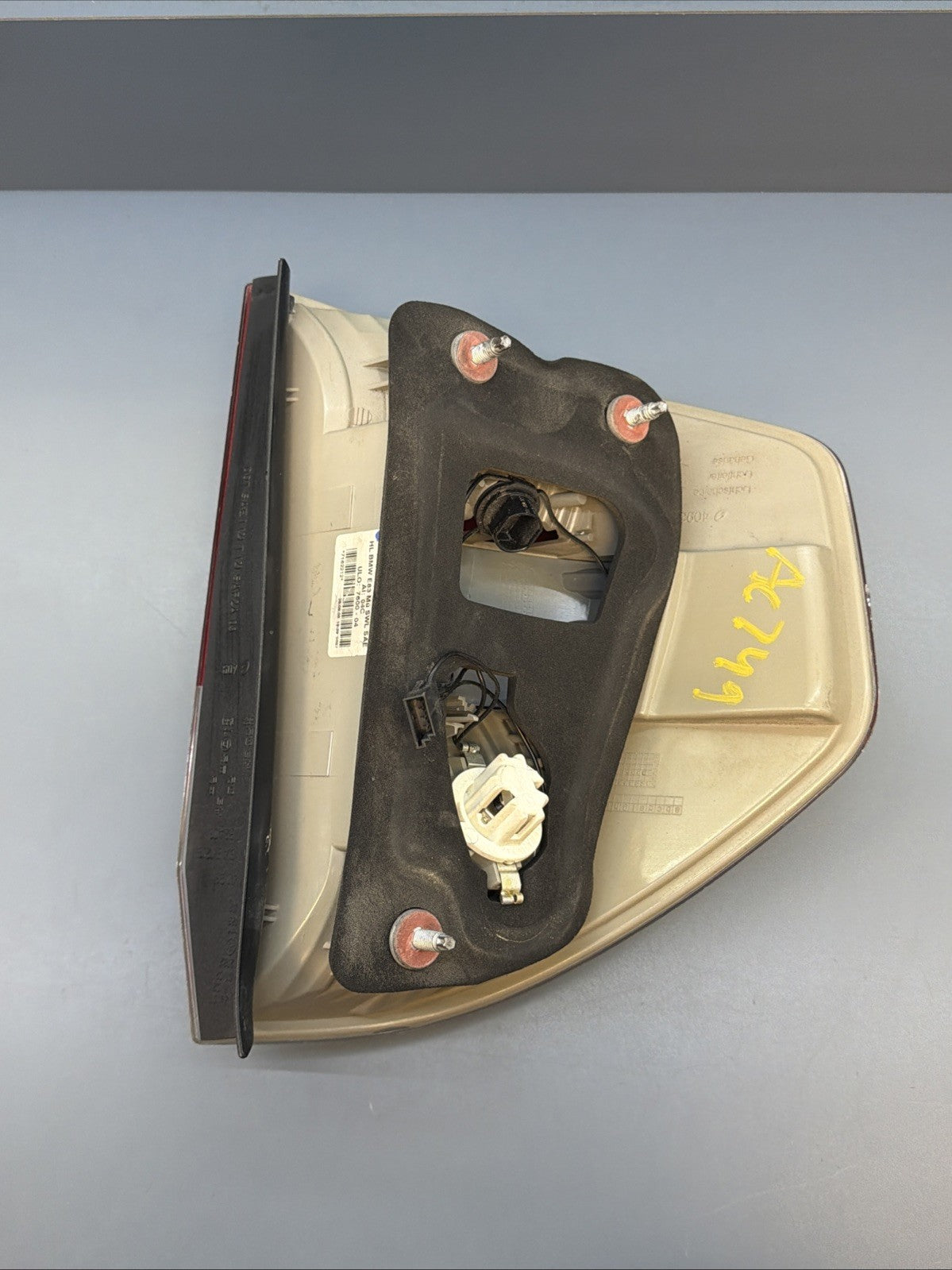 2007-2010 BMW E83 X3 Right Passenger Side Rear Outer Halogen Light OEM 7162212