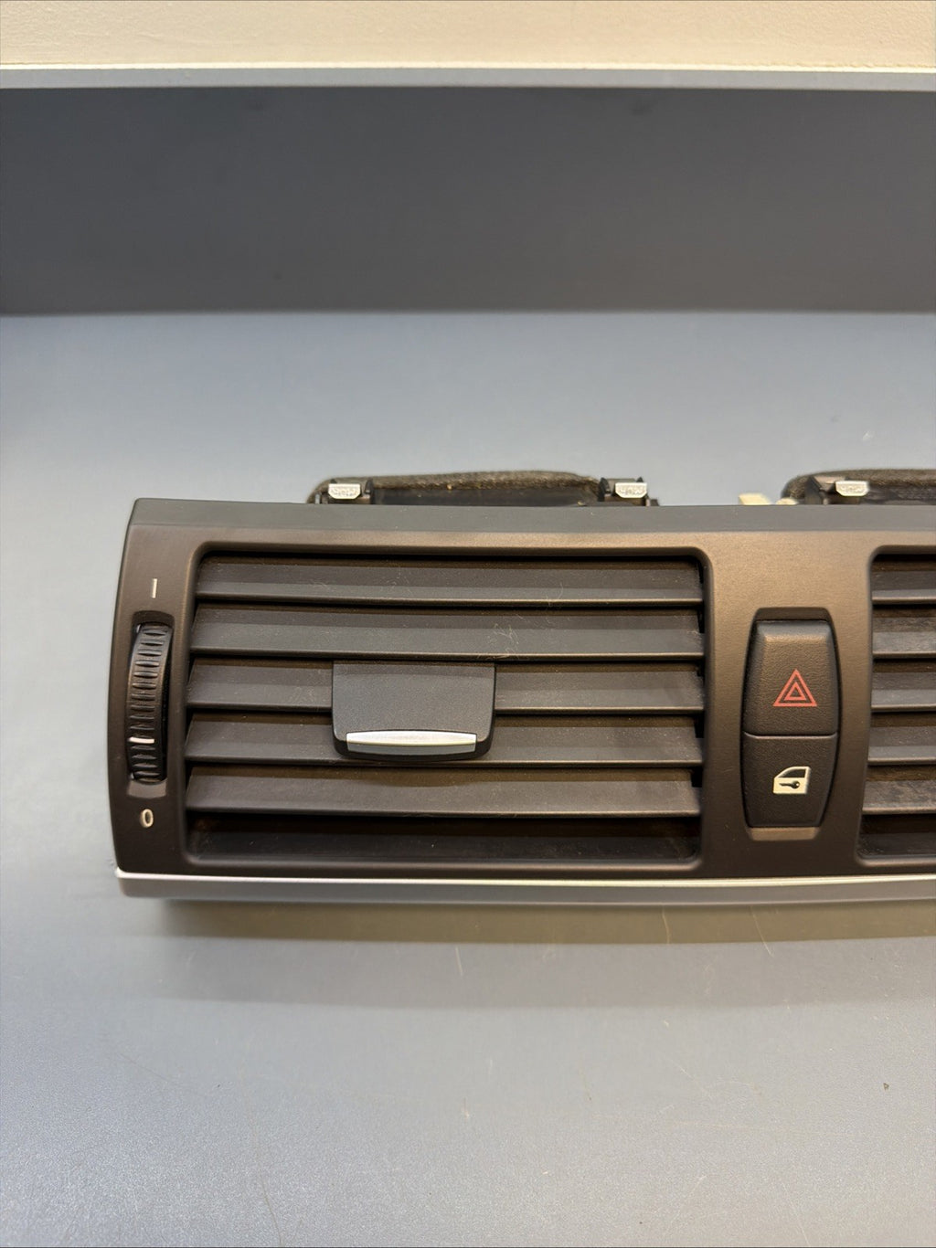 2007 -2013 BMW E70 X5 OEM FRONT DASH DASHBOARD AIR VENT GRILLE CENTER 9210705
