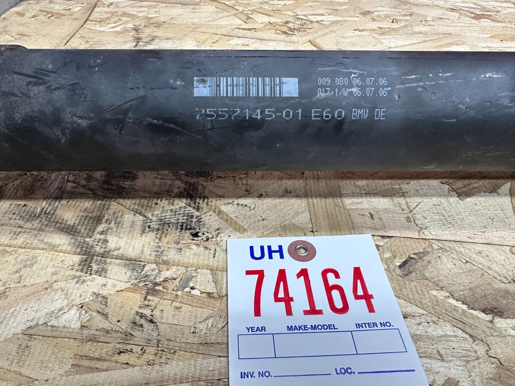 OEM BMW REAR DRIVESHAFT FITS AUTOMATIC 05-10 E60 E61 540 550 7557145
