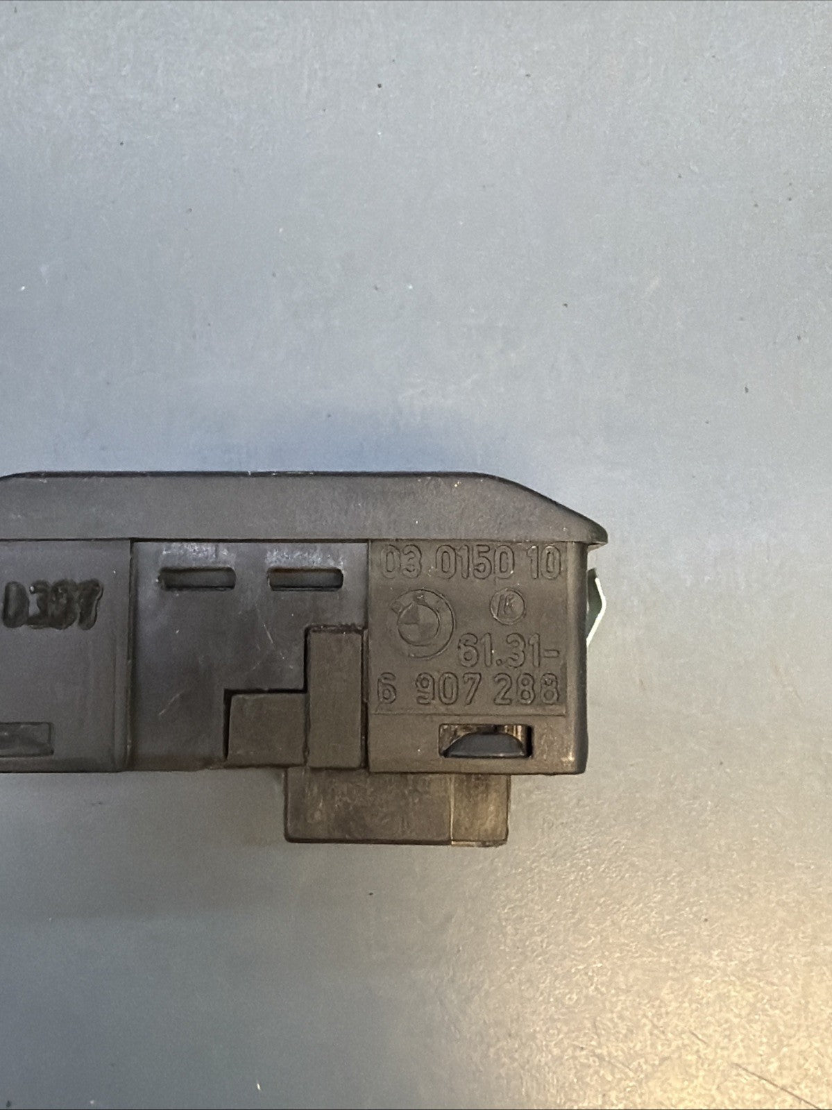 06 - 10 BMW 5series E60 OVERHEAD ROOF CONSOLE SUNROOF CONTROL SWITCH 6907288 OEM