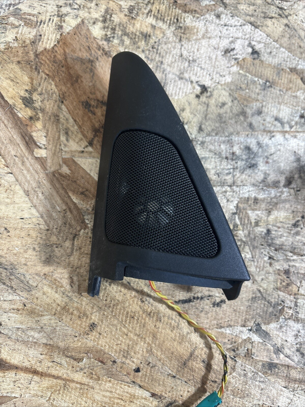 2008 BMW E92 328i COUPE DRIVER LEFT TWEETER SPEAKER W/ TRIM OEM USED 51337119173